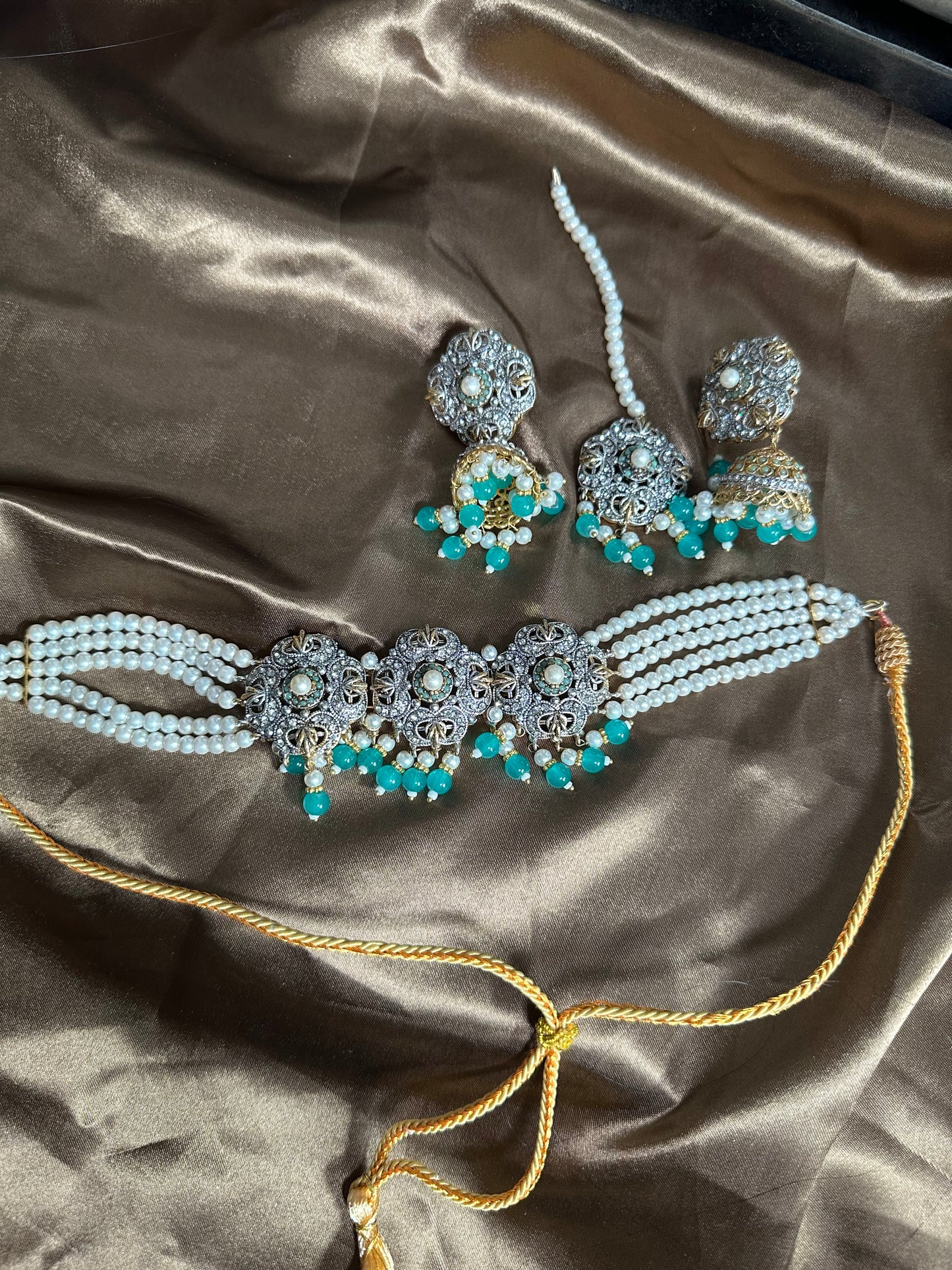 Mehru - choker set 8 colours