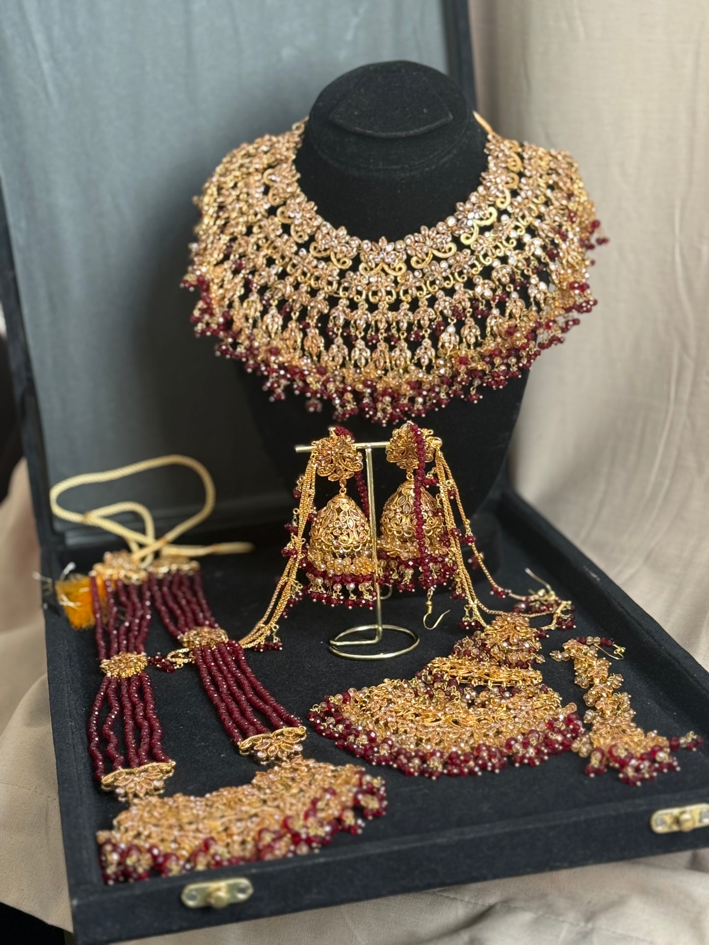 SANWAL - 6 Pieces set | includes: Mala, Necklace, Jhumar, Jhumke, Tikka & Nose ring | available in Maroon Gold colour