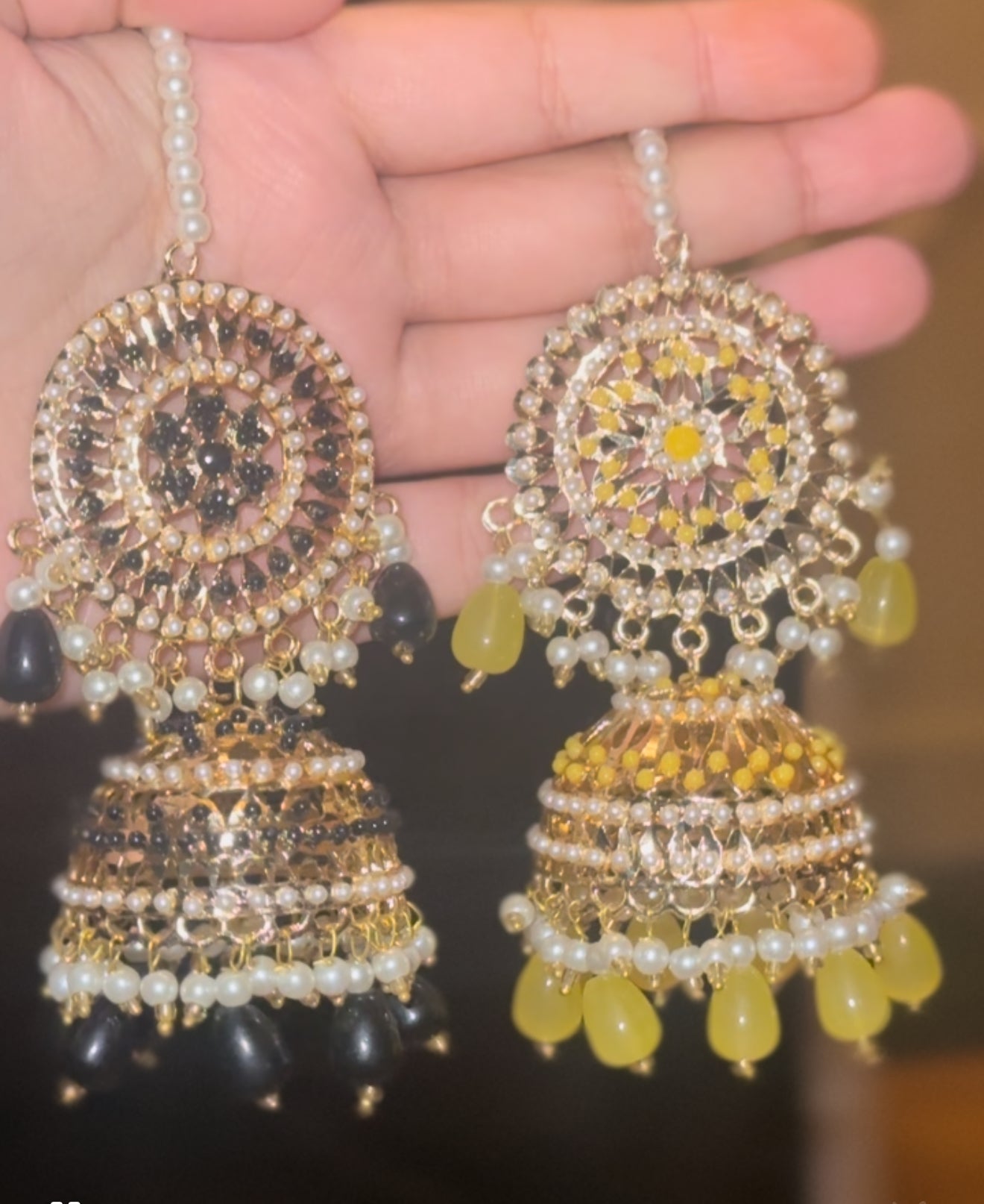 Raha - One-line sahara jhumke with tikka | 16 colours available