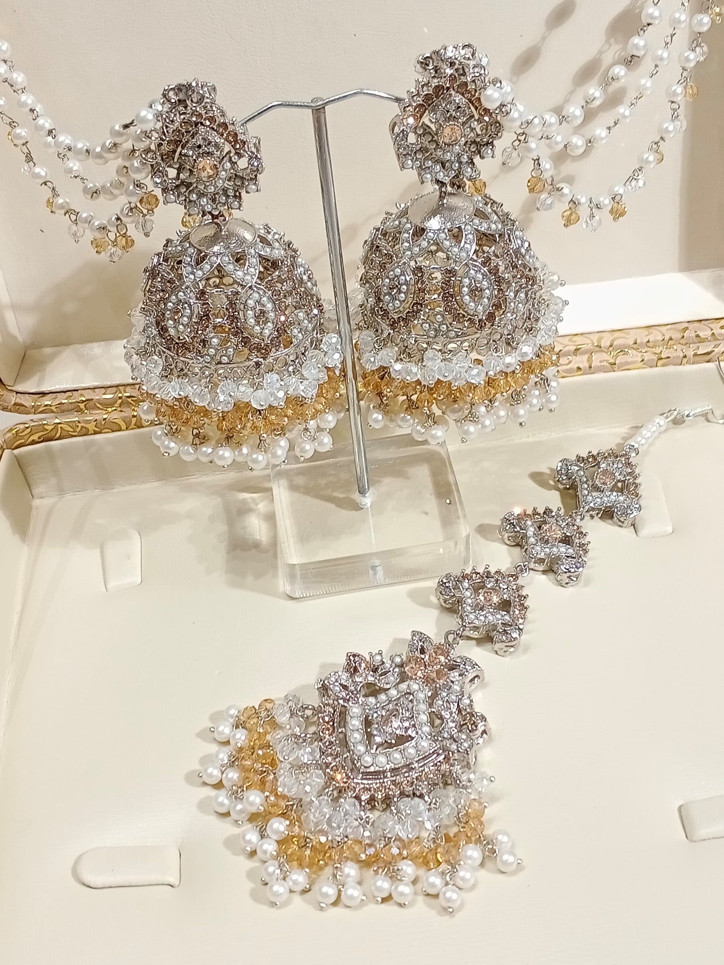 Samira - Jhumke Tikka set 4 colours available