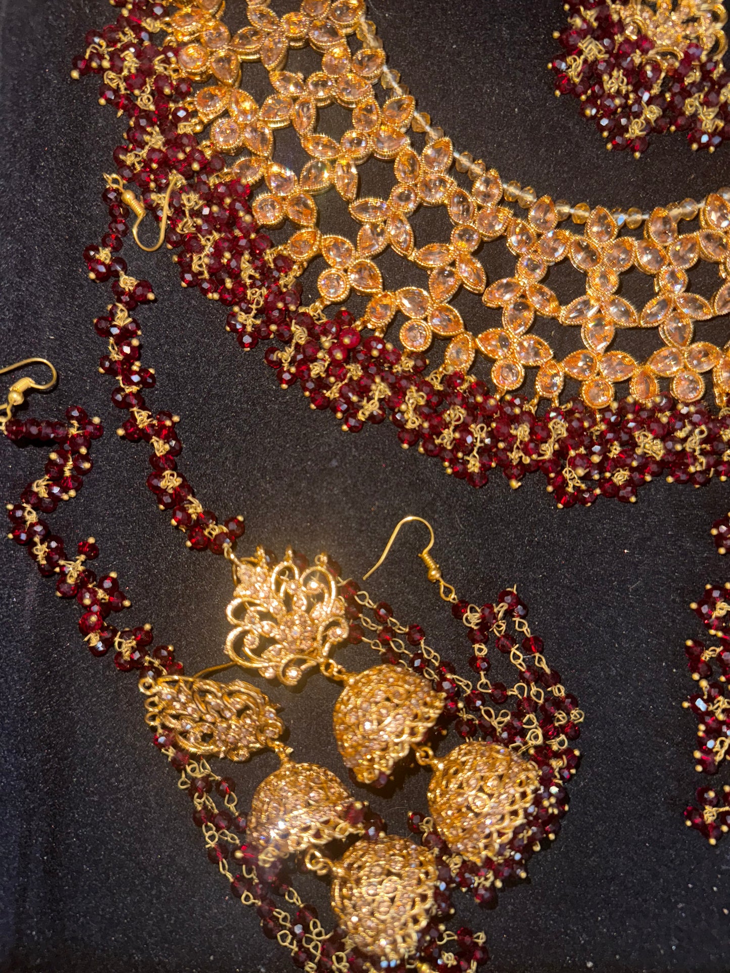 JANNAT - Heavy Bridal set | includes: choker, Necklace, jhumar, Jhumke and Tikka | Maroon colour available