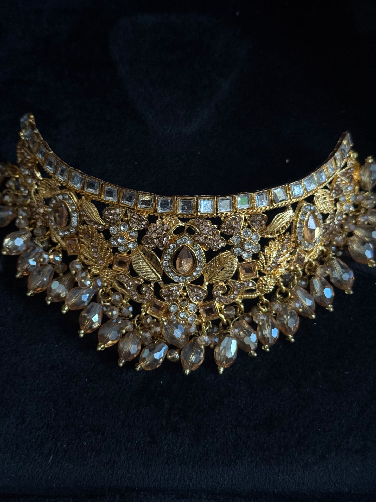 Harnoor - Mala set with choker, jhumar, jhumke and tikka available in 6 colours