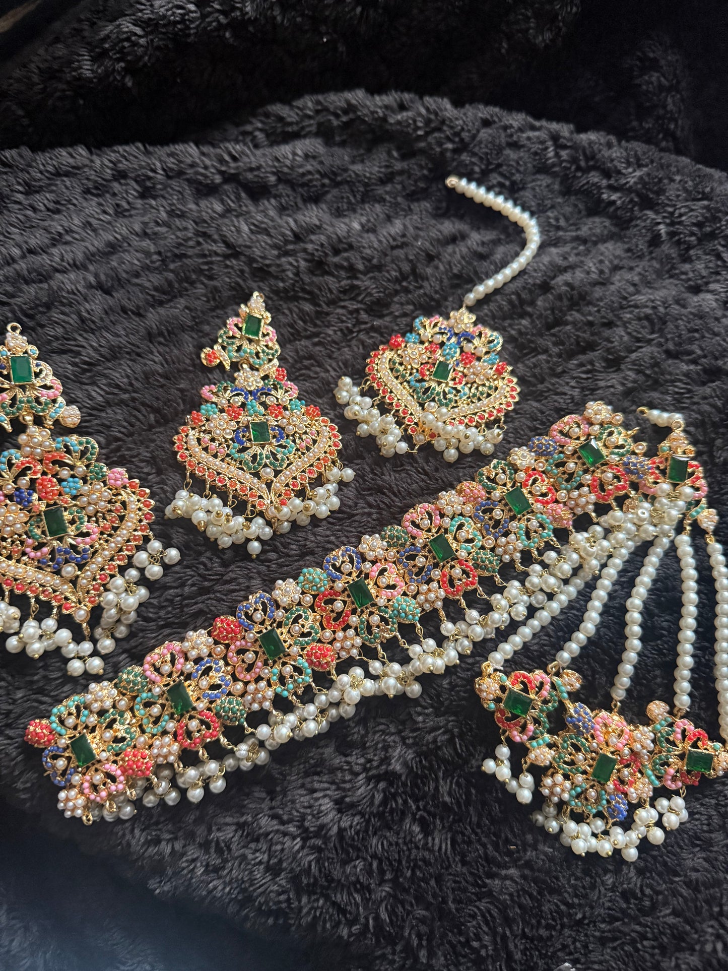 Nura - Choker set with jhumar, earrings and tikka 2 colours available
