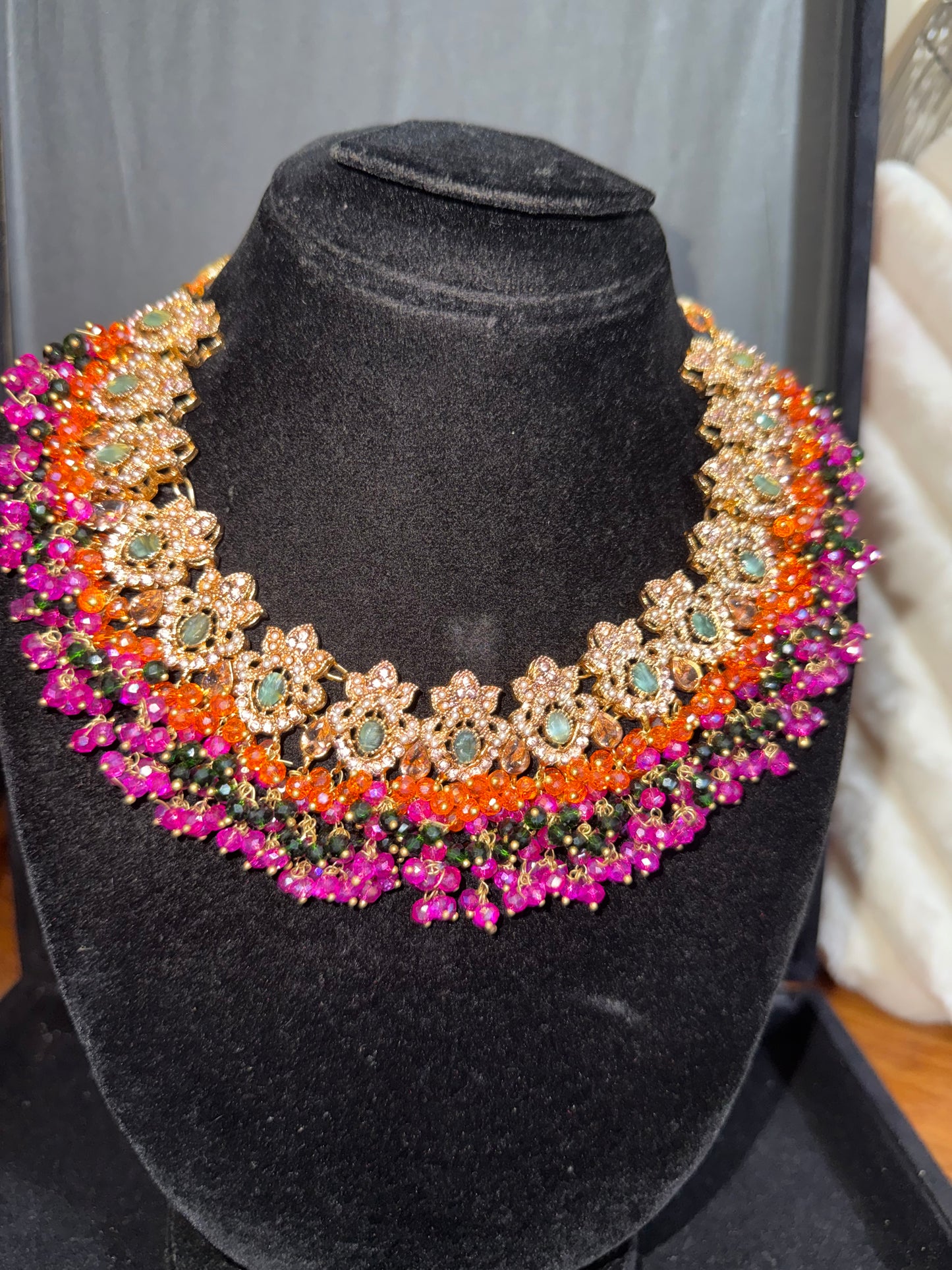 MAHROSH - Mehndi Bridal set includes: Necklace, Oversized Jhumar, Sahara Jhumke Tikka & Nose ring | Customisation available