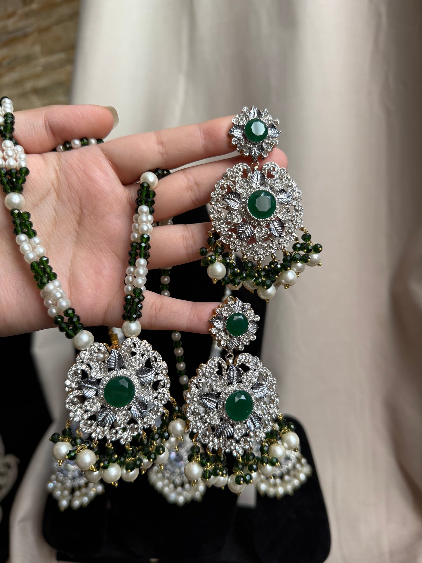Mehar - Mala with earrings | available in 9 colours