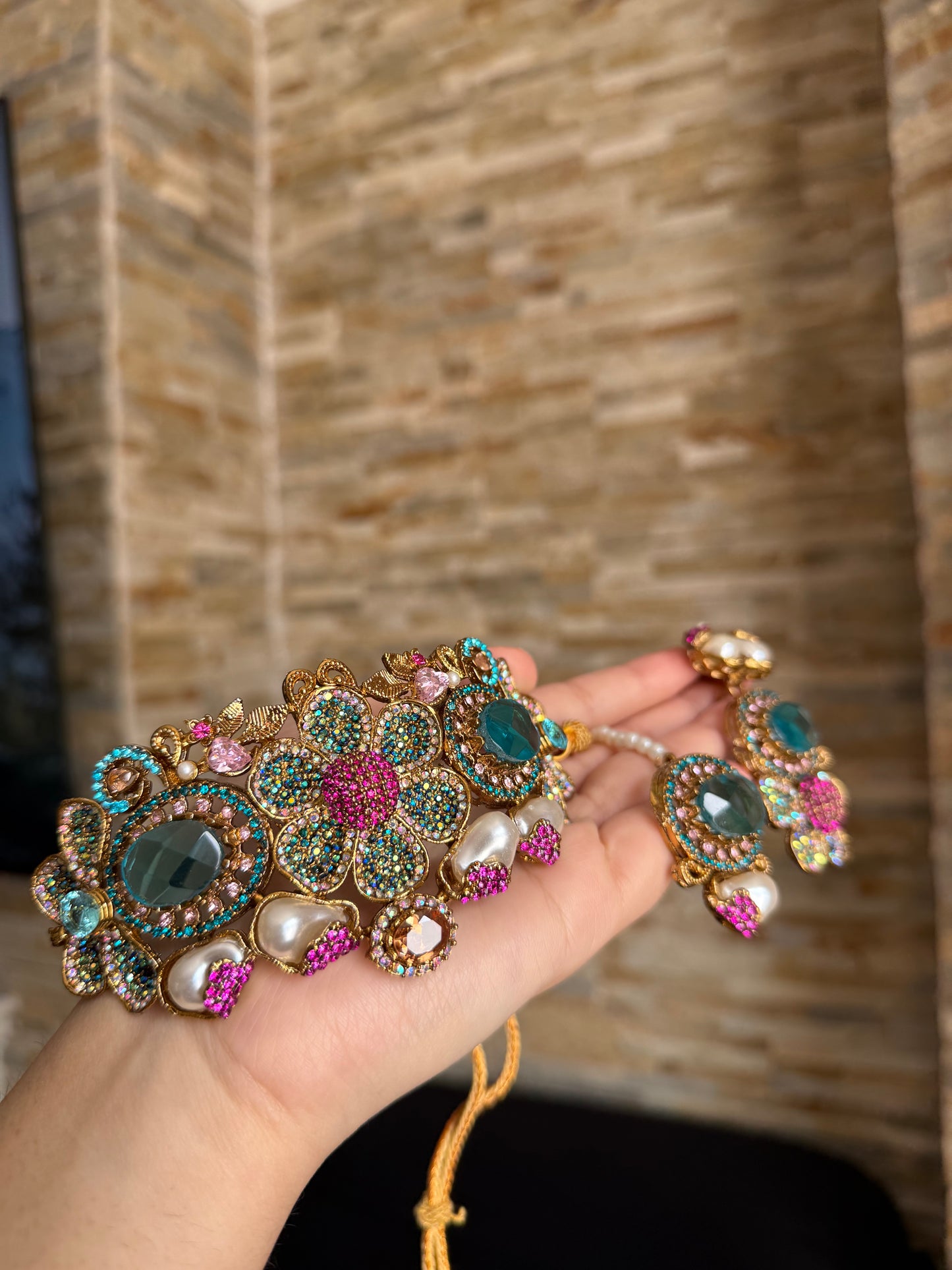 HELEN - Choker set with earrings and tikka | available in 8 colours
