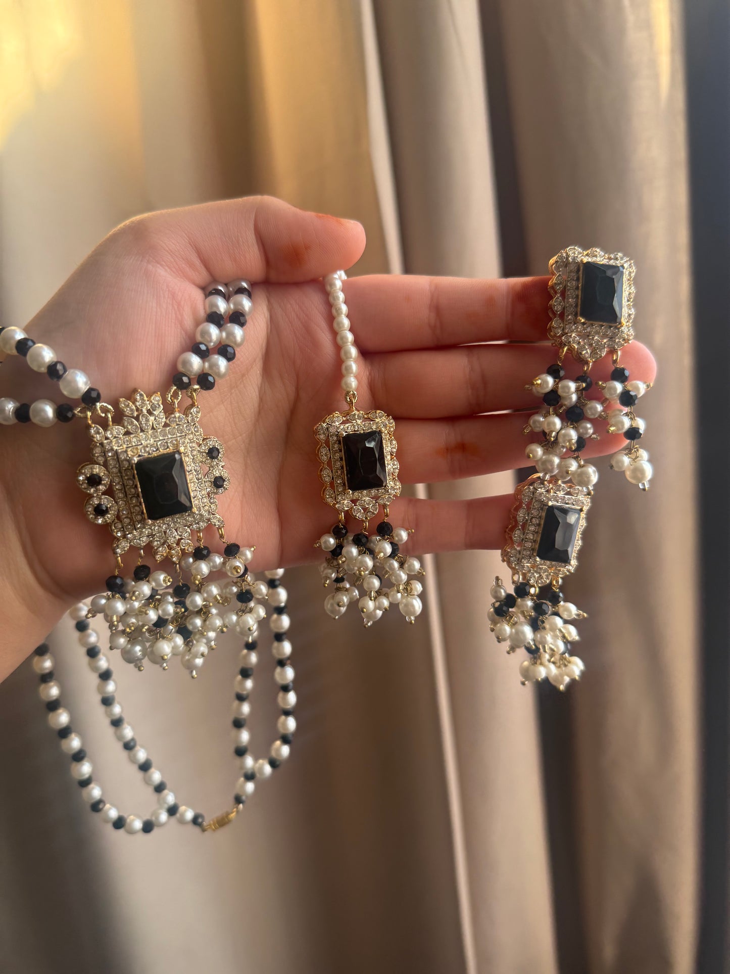 Erum - Mala set with Earrings & Tikka | Colours available