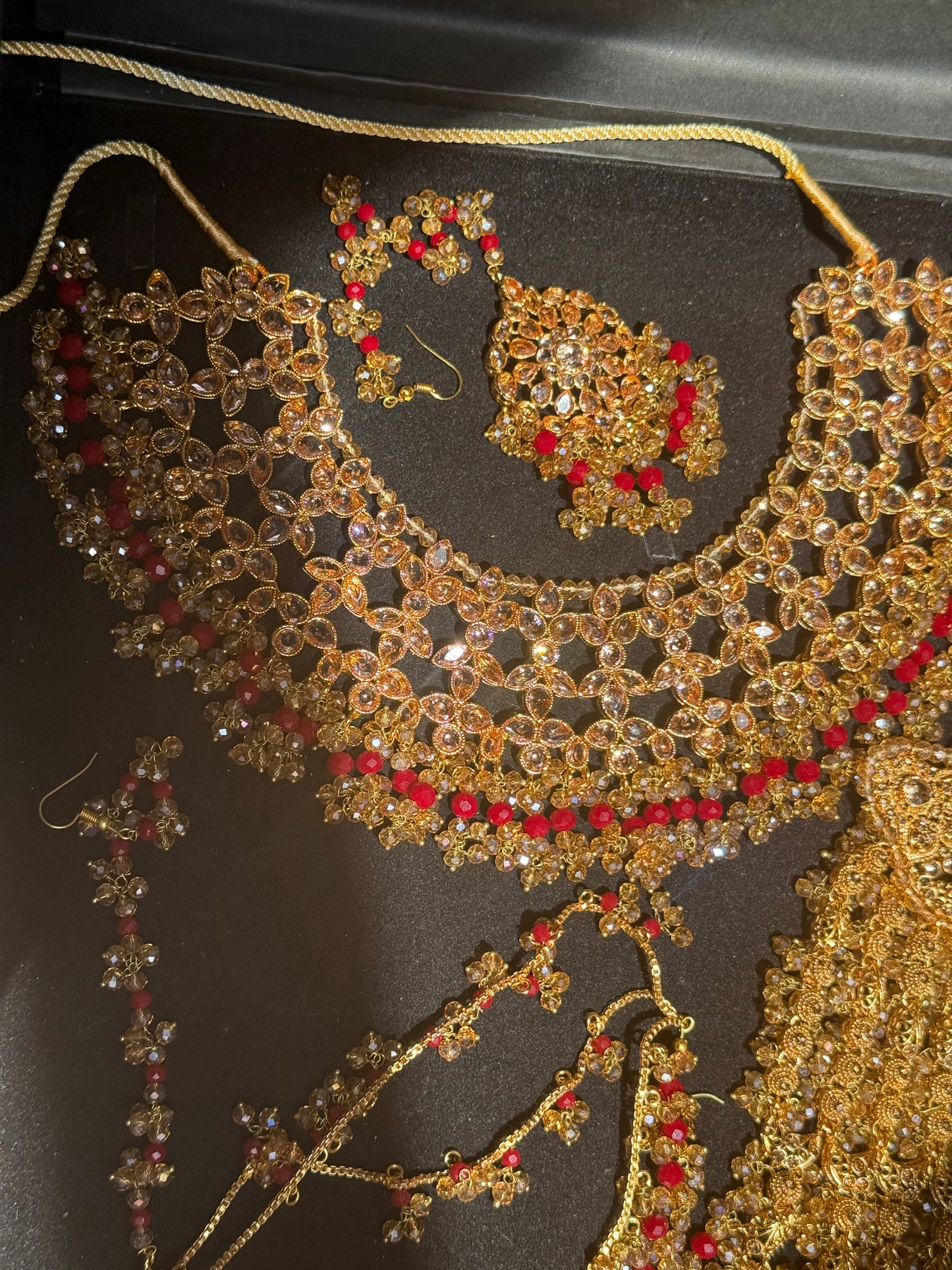 MEHMAL - Heavy Bridal set | includes: Necklace with jhumar, jhumke and Tikka | Red Bridal set