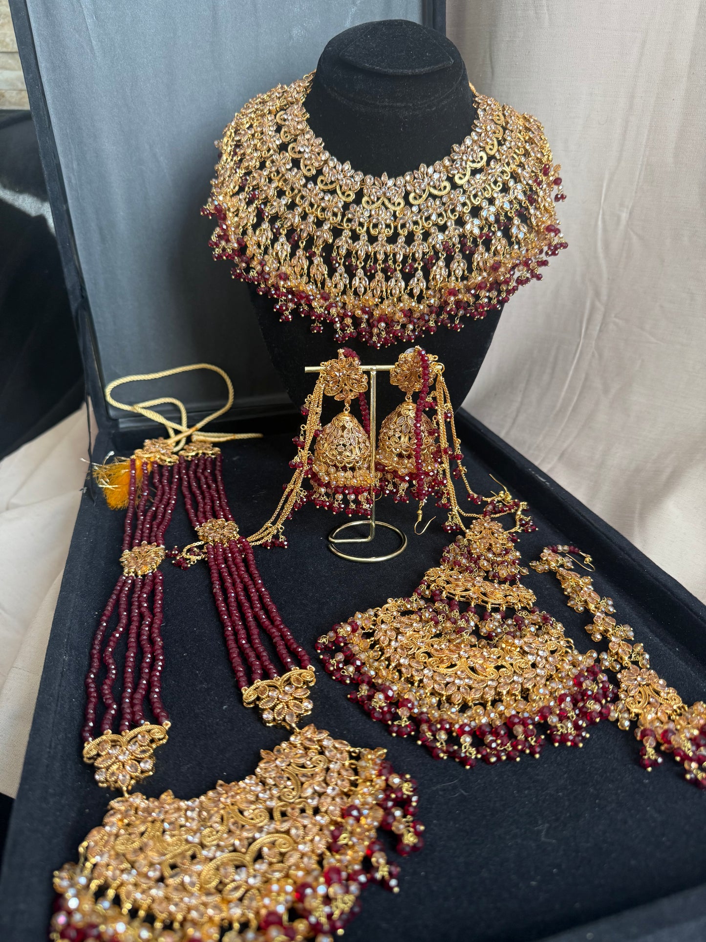 SANWAL - 6 Pieces set | includes: Mala, Necklace, Jhumar, Jhumke, Tikka & Nose ring | available in Maroon Gold colour