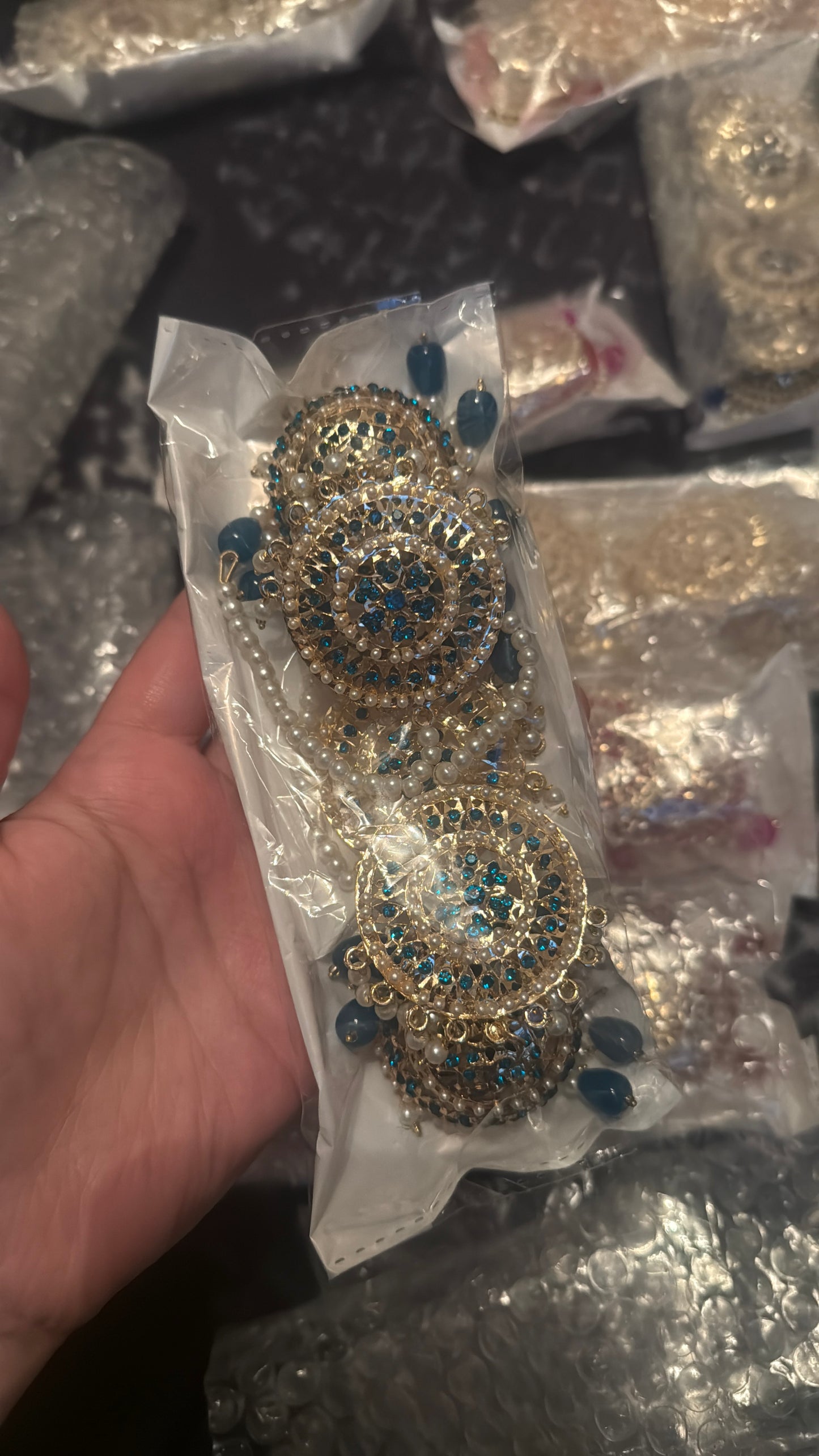 Raha - One-line sahara jhumke with tikka | 16 colours available