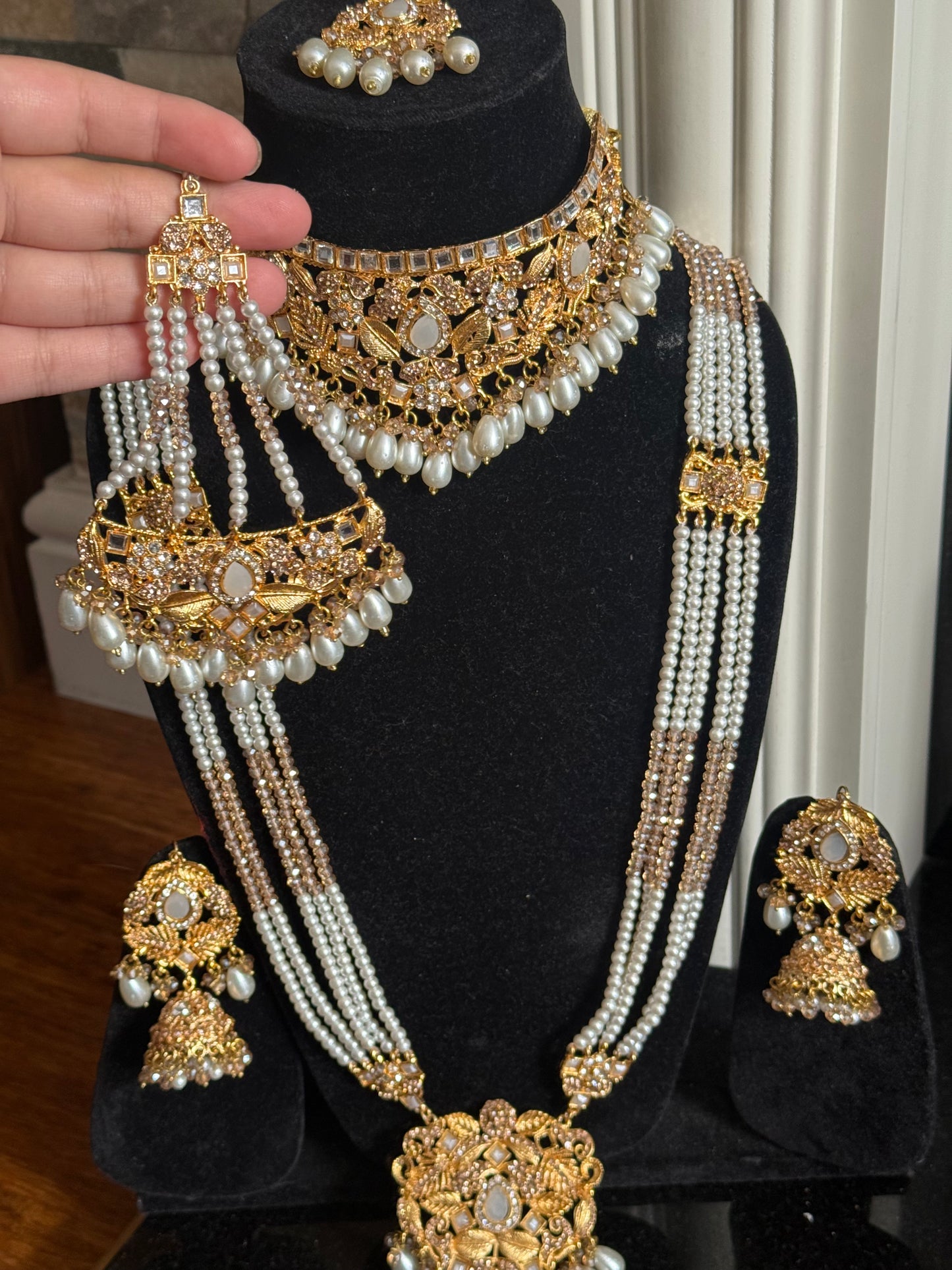 Harnoor - Mala set with choker, jhumar, jhumke and tikka available in 6 colours