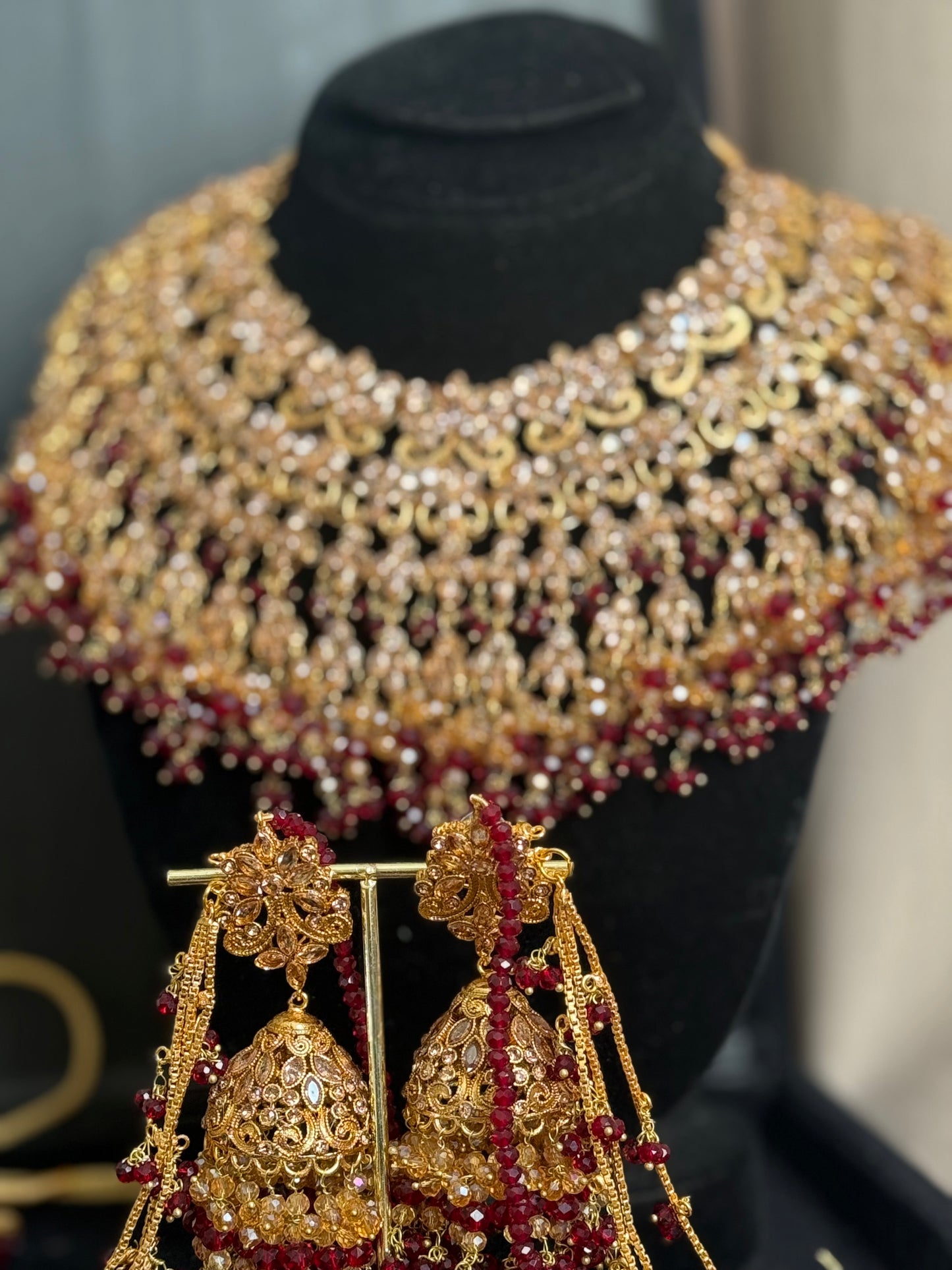 SANWAL - 6 Pieces set | includes: Mala, Necklace, Jhumar, Jhumke, Tikka & Nose ring | available in Maroon Gold colour