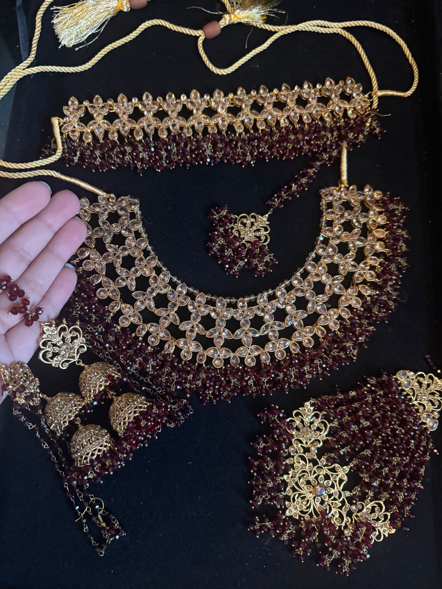 JANNAT - Heavy Bridal set | includes: choker, Necklace, jhumar, Jhumke and Tikka | Maroon colour available