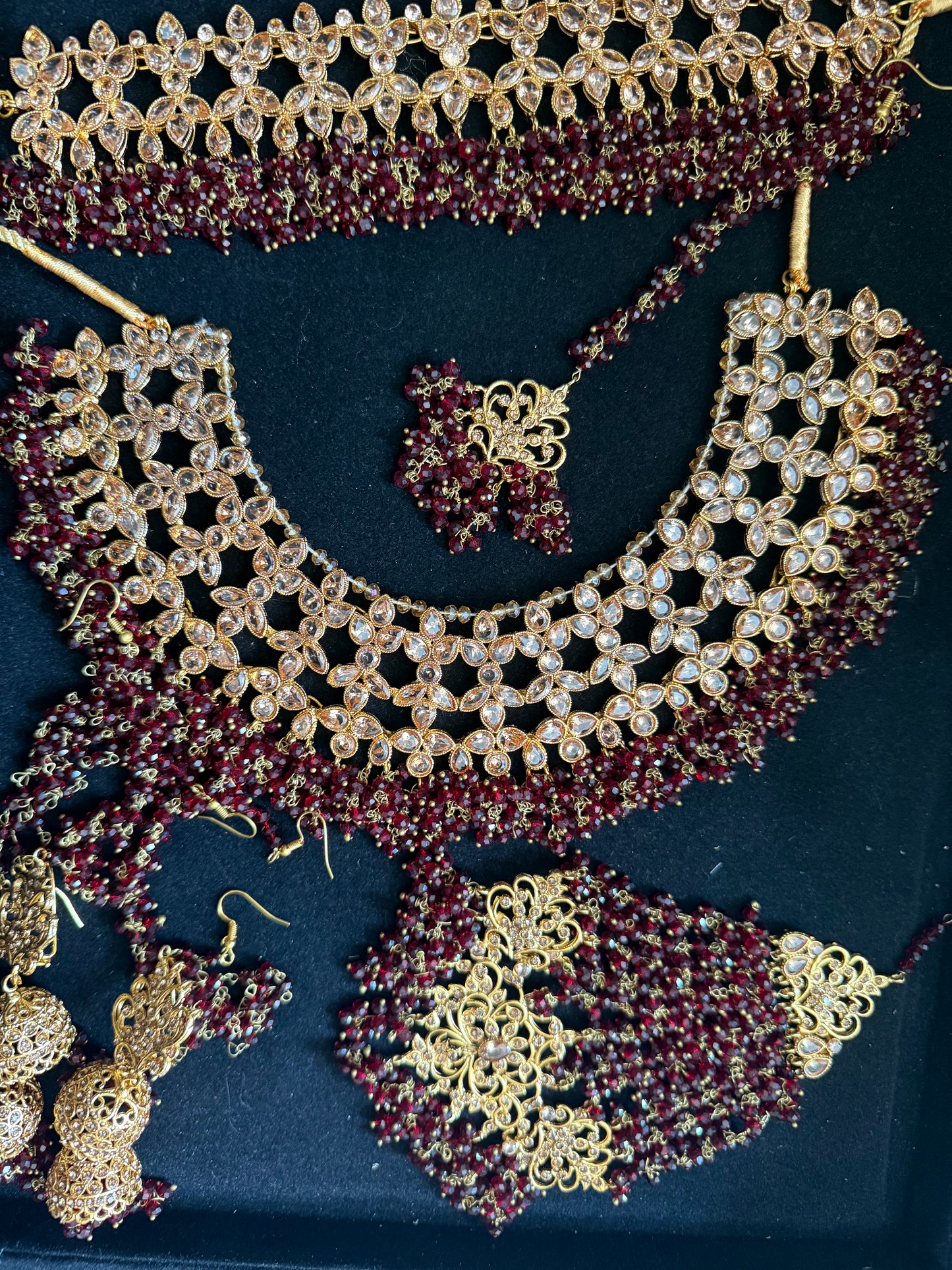 JANNAT - Heavy Bridal set | includes: choker, Necklace, jhumar, Jhumke and Tikka | Maroon colour available