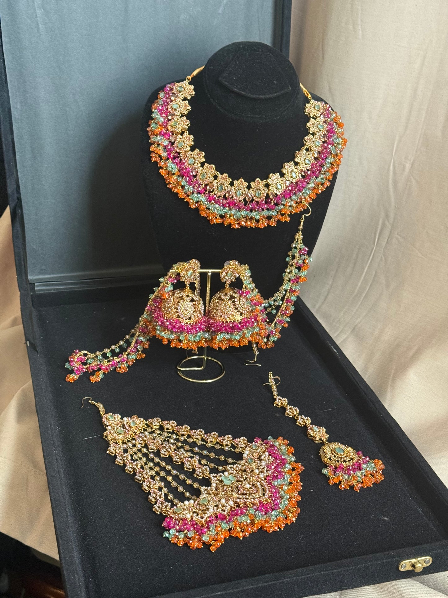 MAHROSH - Mehndi Bridal set includes: Necklace, Oversized Jhumar, Sahara Jhumke & Tikka | Customisation available