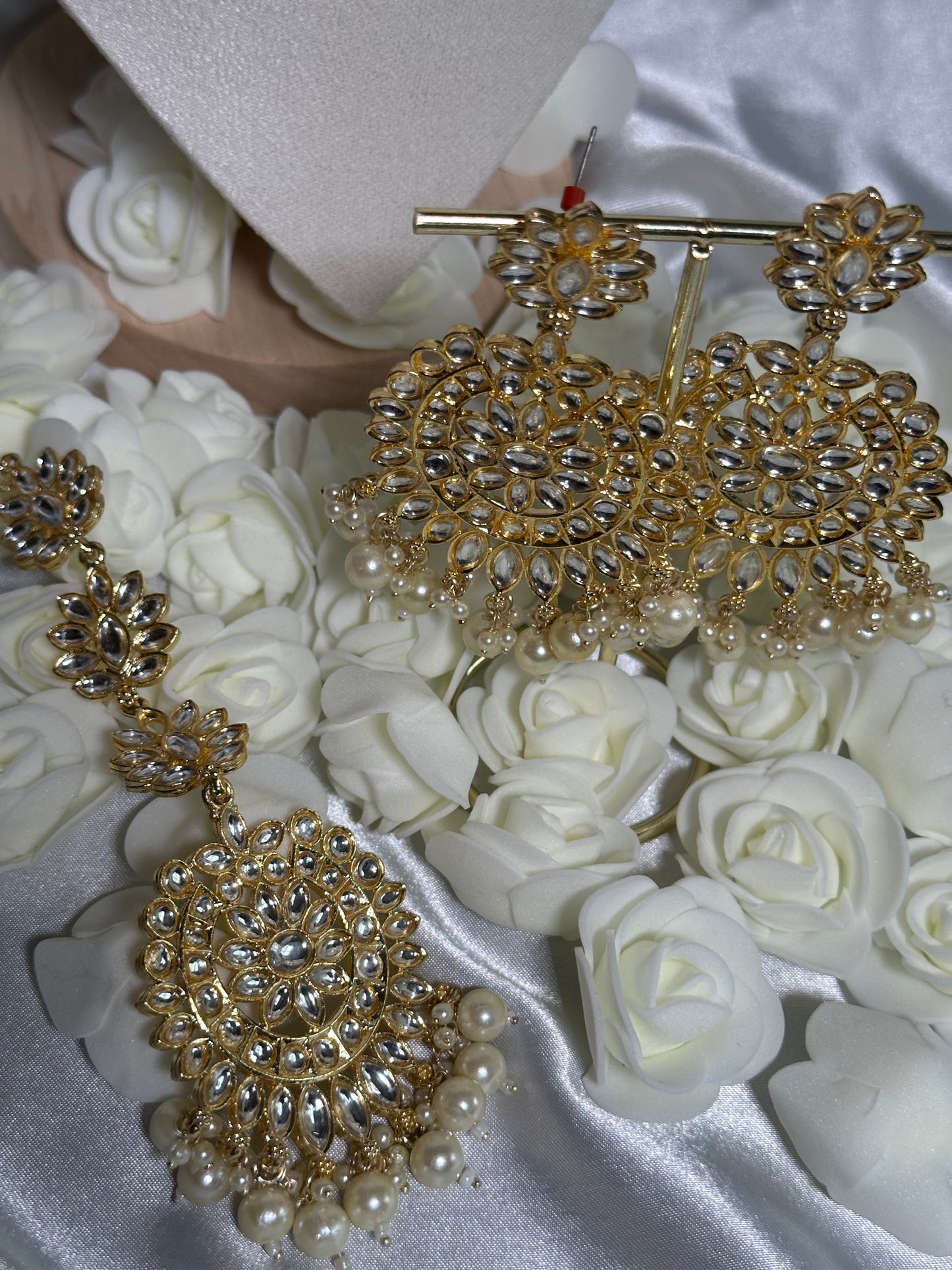 Adeena - Earrings Tikka set