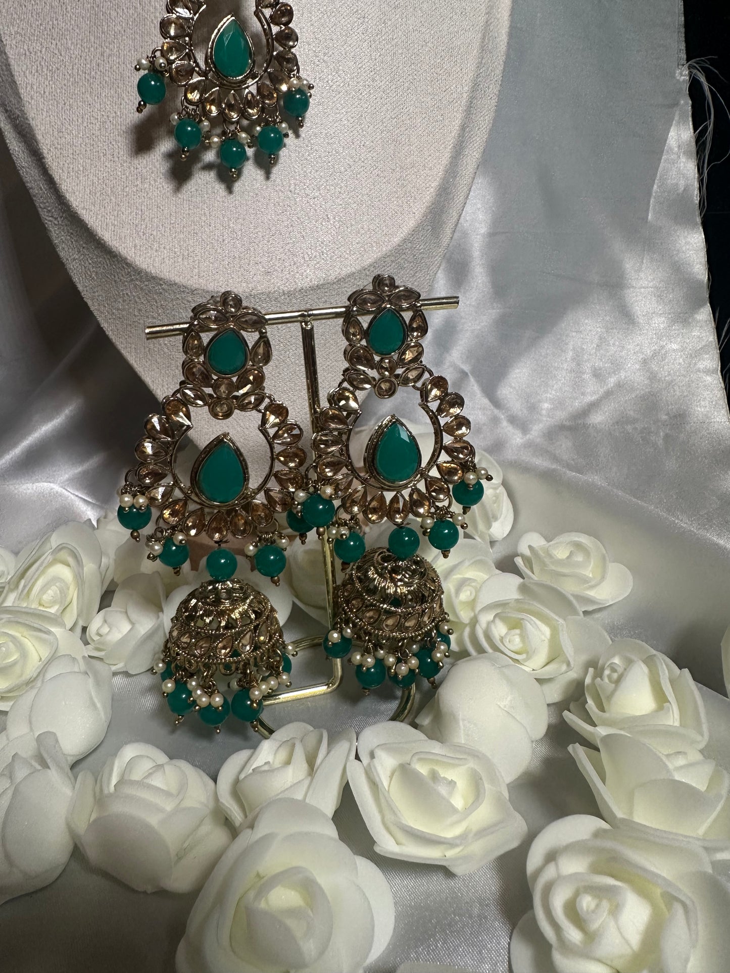 Liyana - Jhumke with Tikka