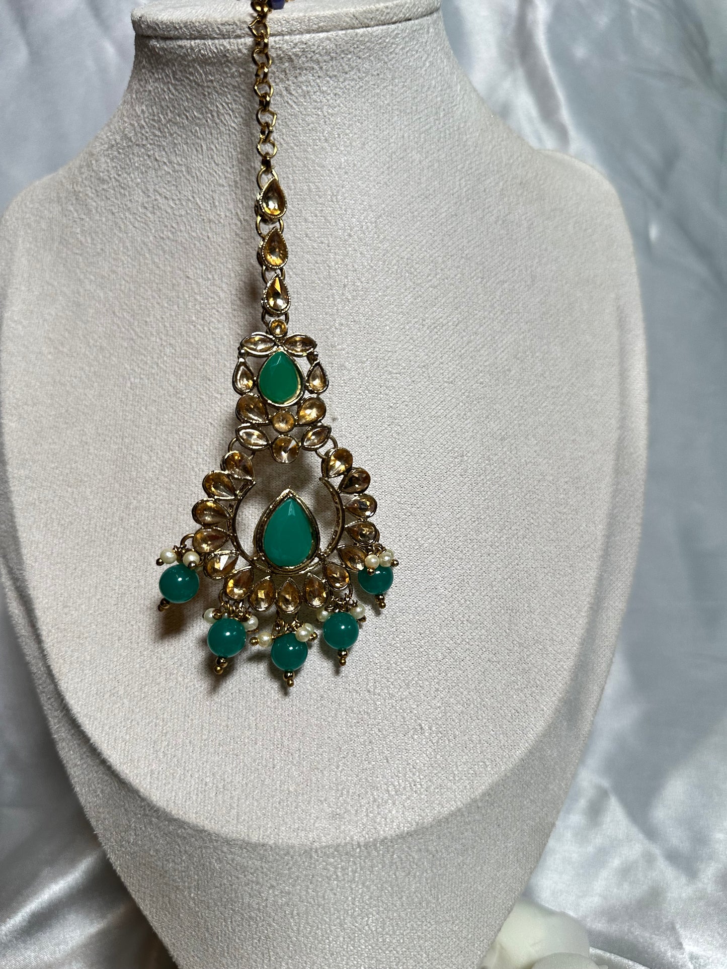Liyana - Jhumke with Tikka