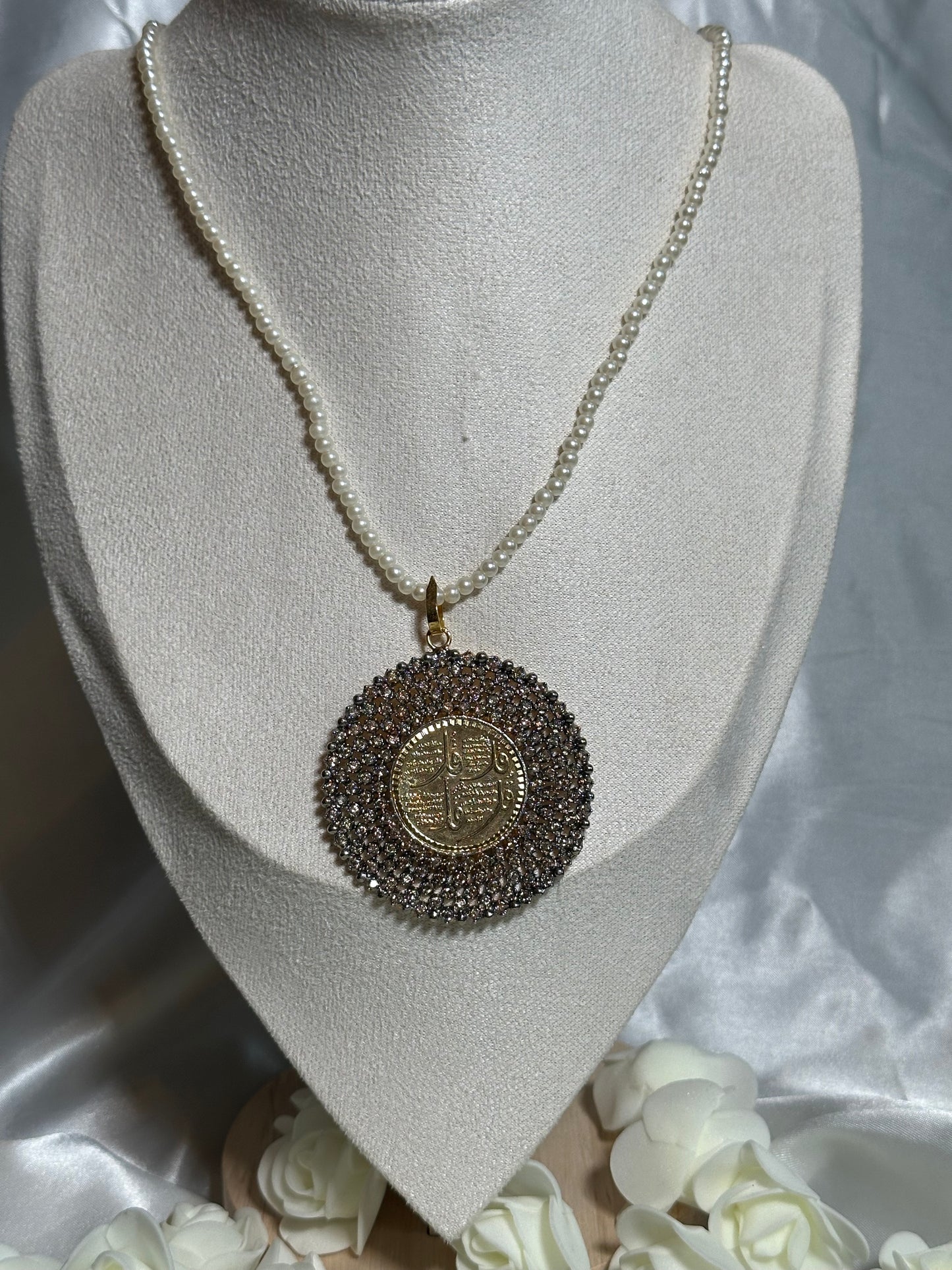 4 Qull - Locket