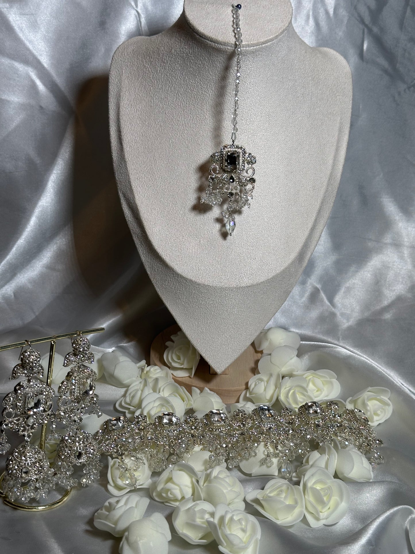 Ruba - Choker set with 5 Colours available