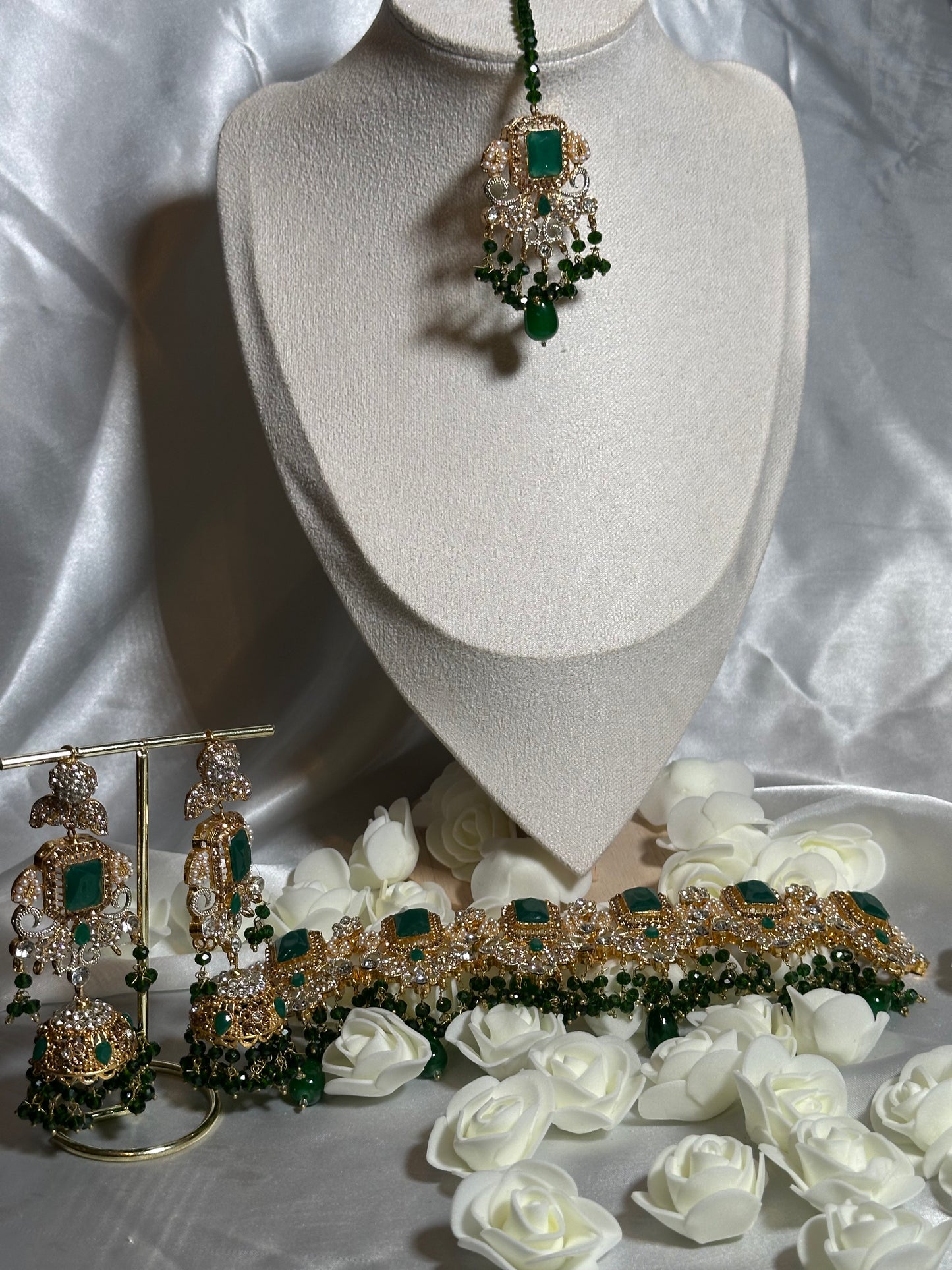 Ruba - Choker set with 5 Colours available
