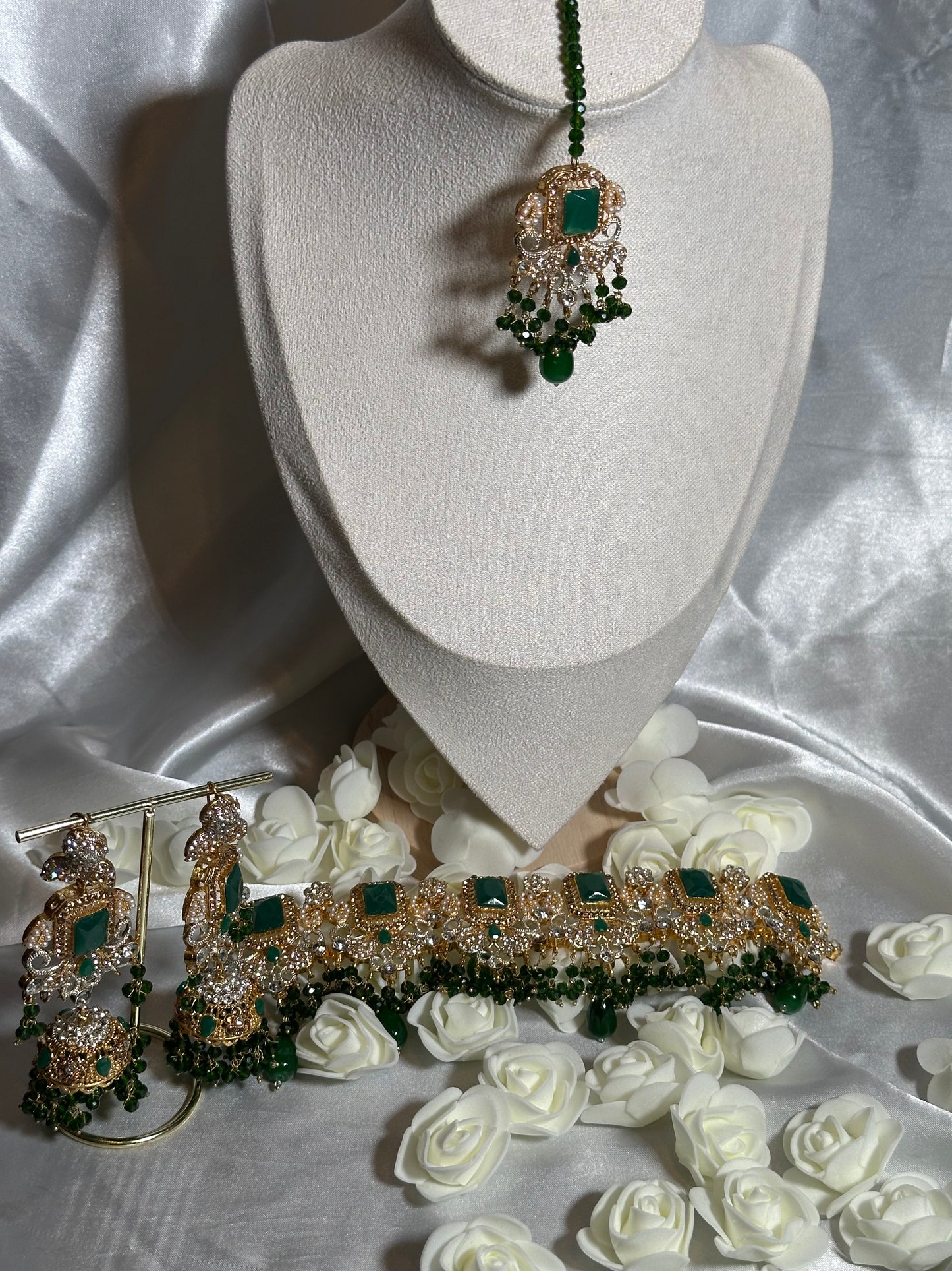 Ruba - Choker set with 5 Colours available