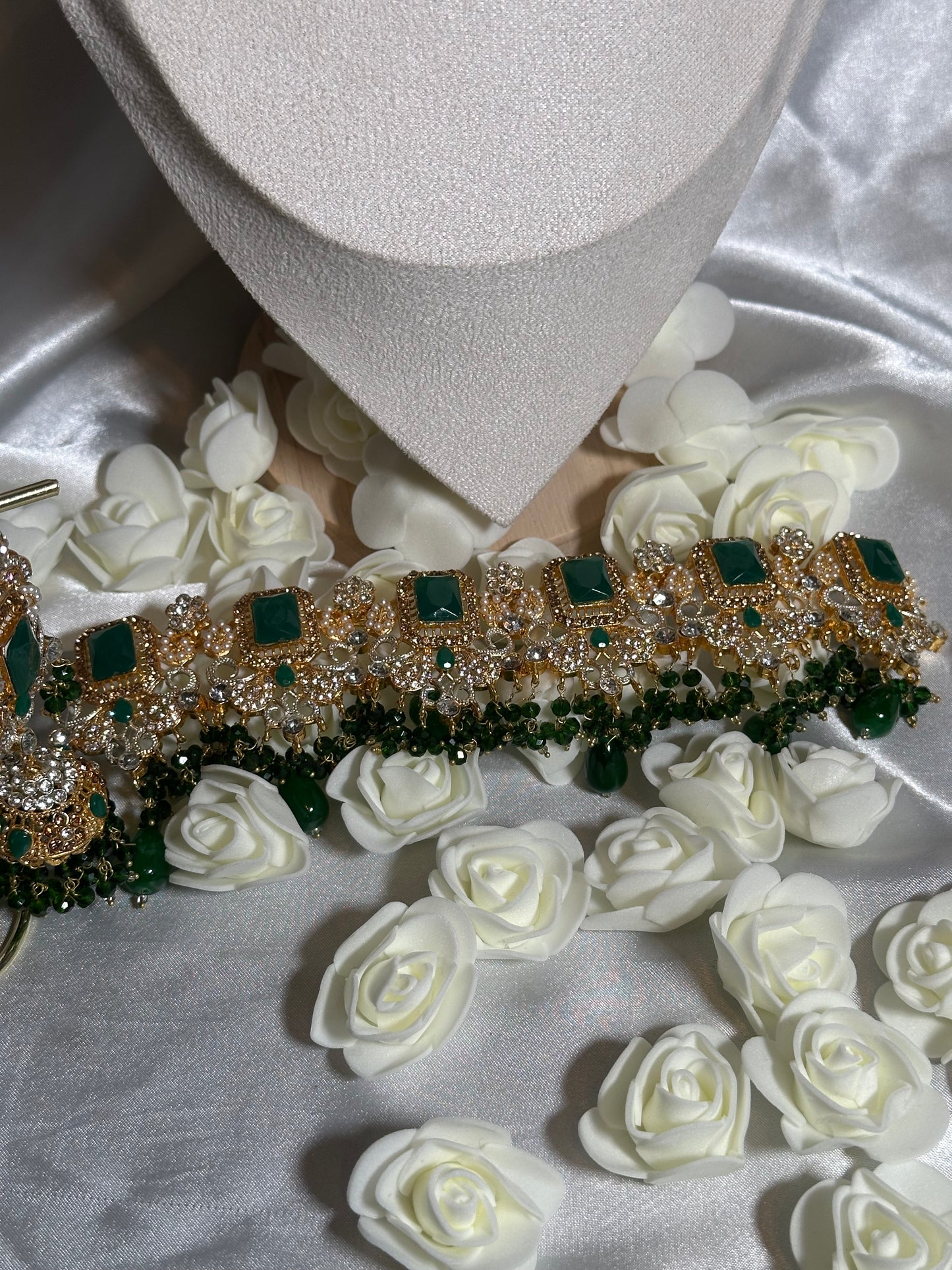 Ruba - Choker set with 5 Colours available