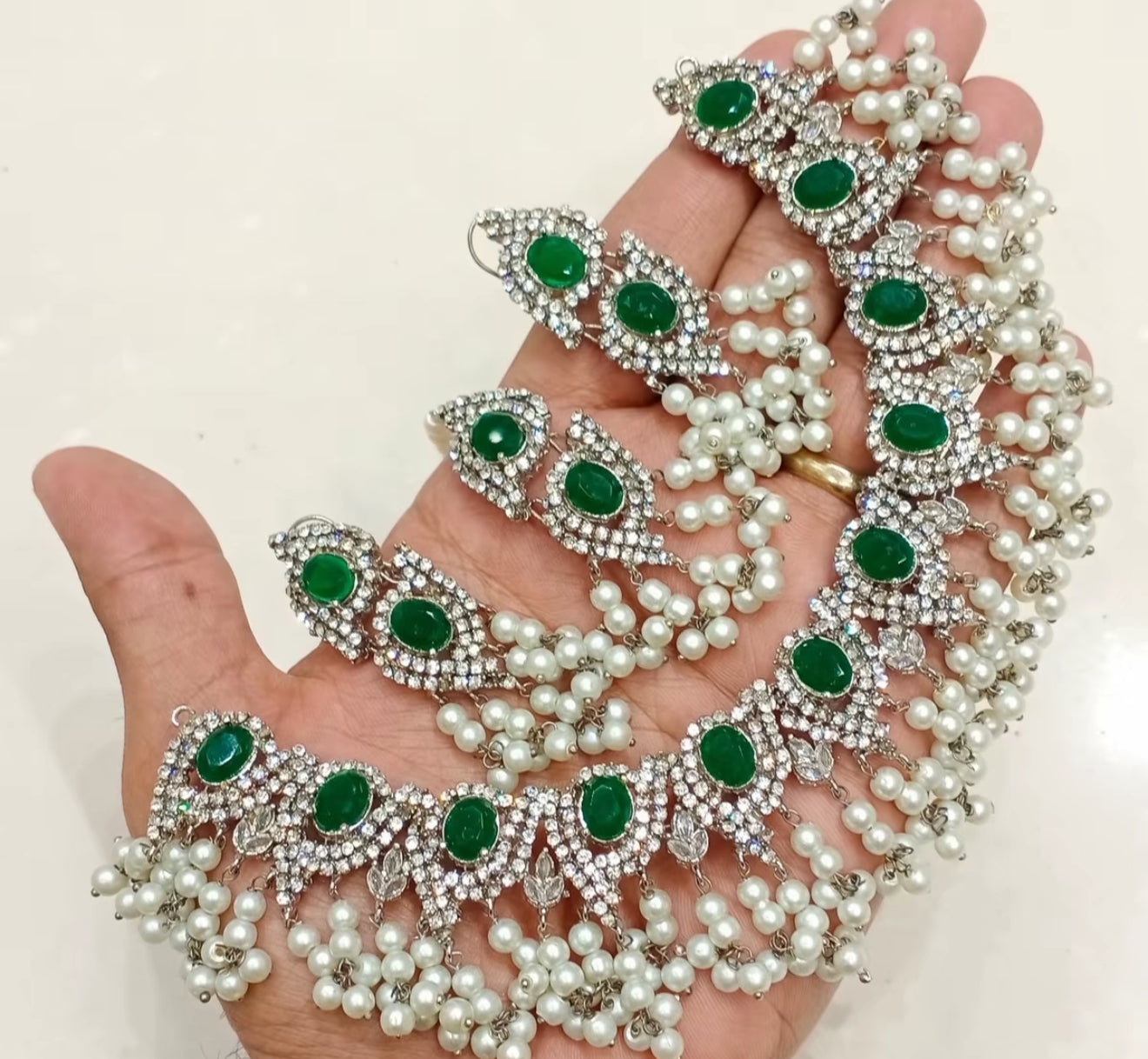Huda - Necklace set 7 Colours available