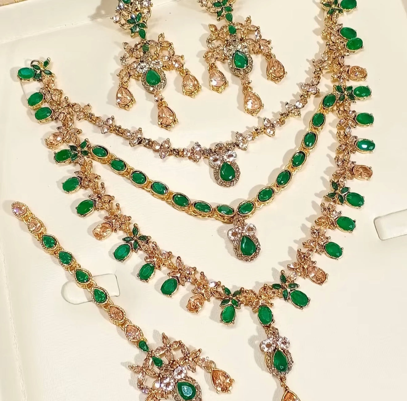 Arzu - 3 layers Necklace set
