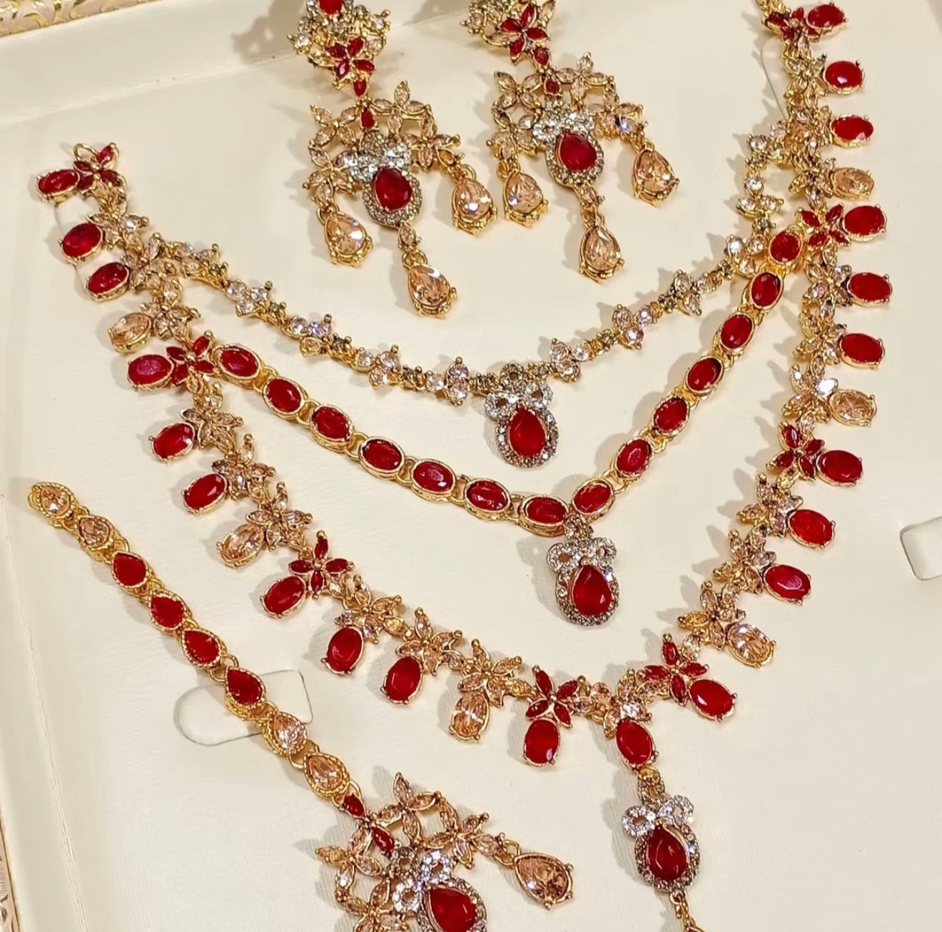Arzu - 3 layers Necklace set
