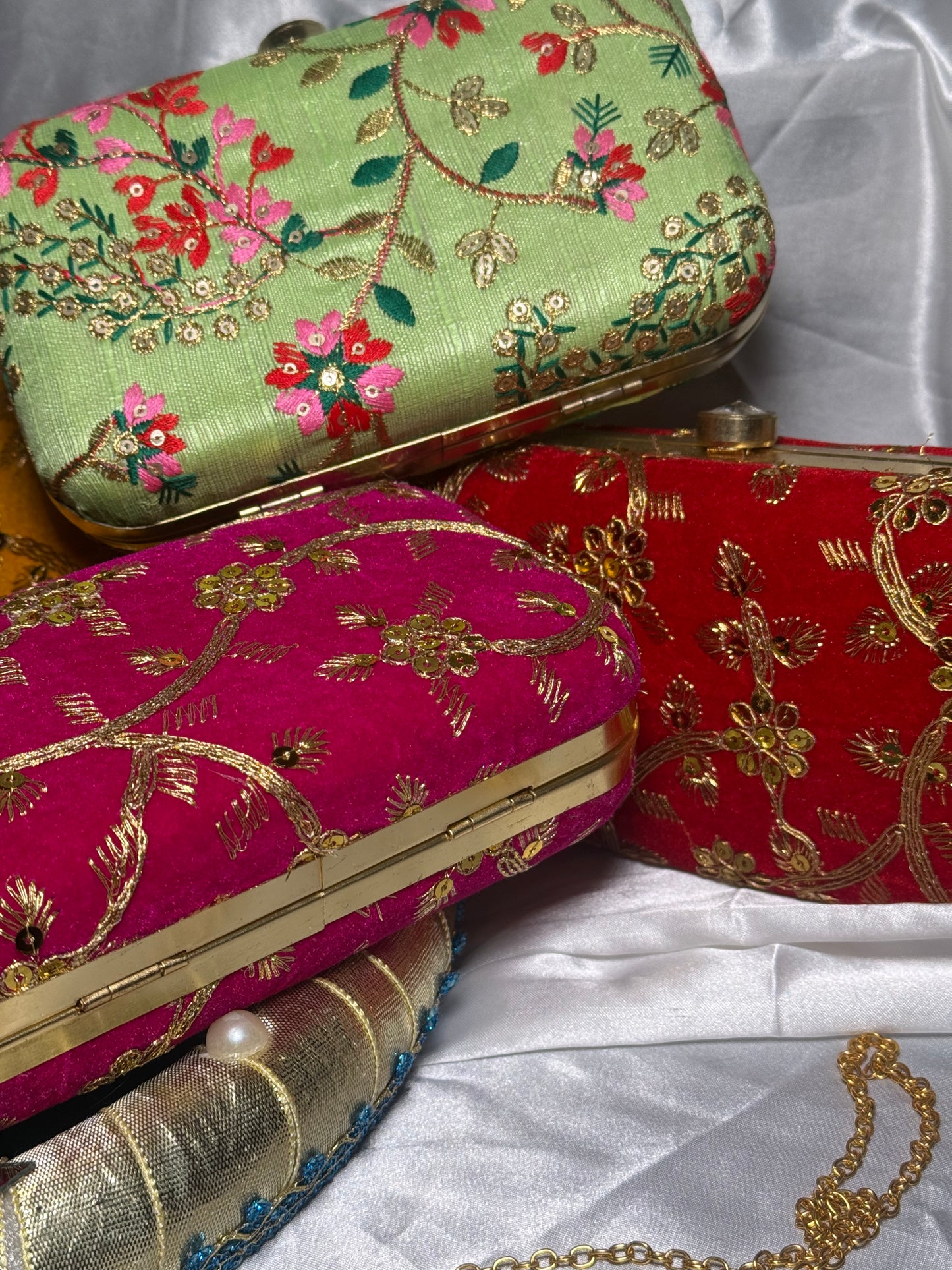 Zeenat - Clutch bags available in 6 colours