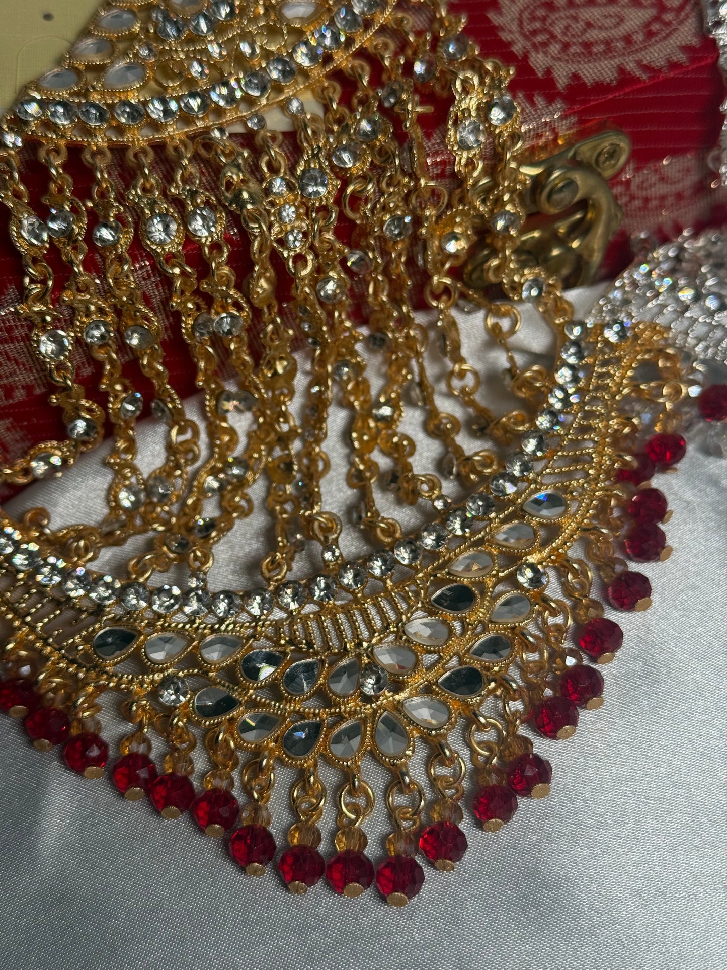 Mahjabeen - Oversized Jhumar 3 Colours available