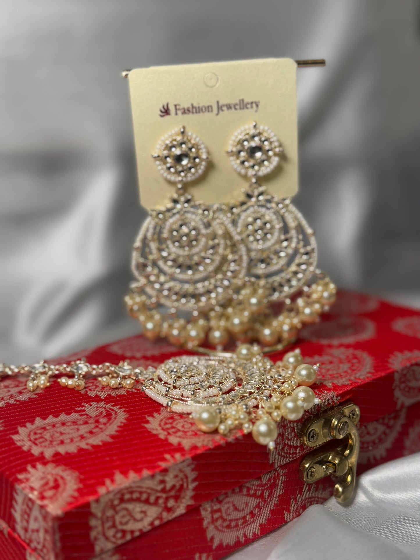 Shareen - Tikka Earrings set
