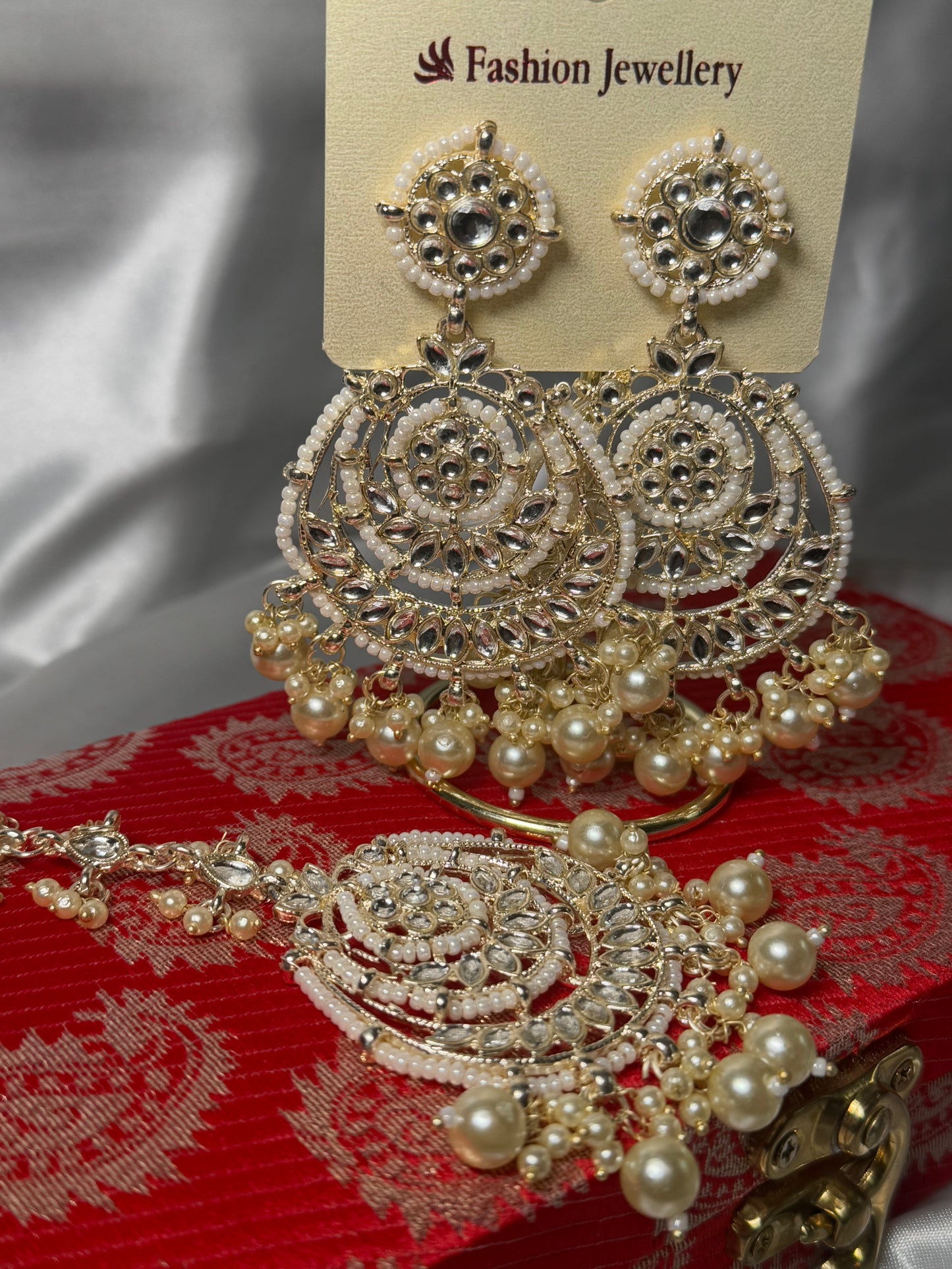 Shareen - Tikka Earrings set