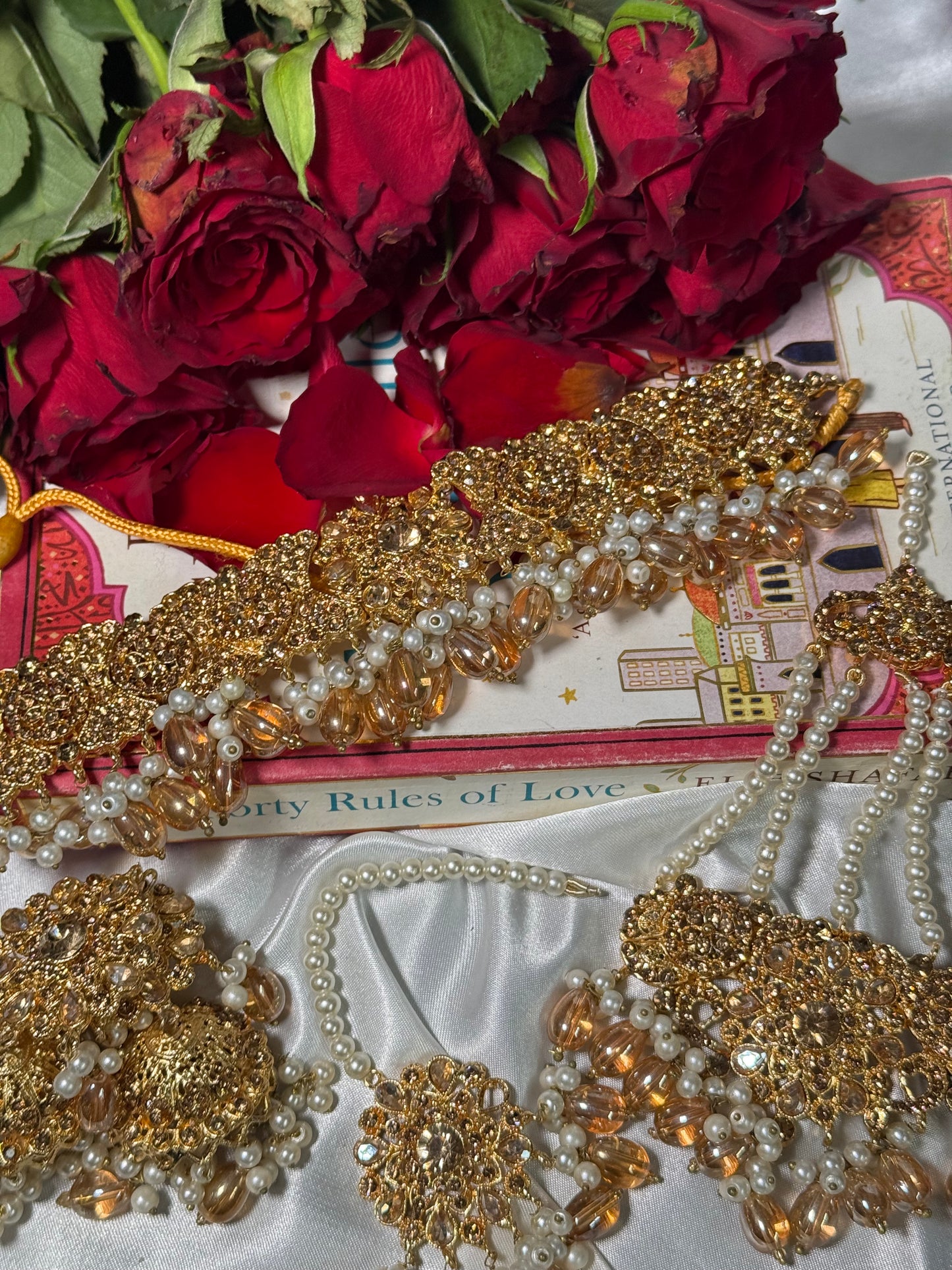 Neha - Choker with jhumar, earrings and tikka