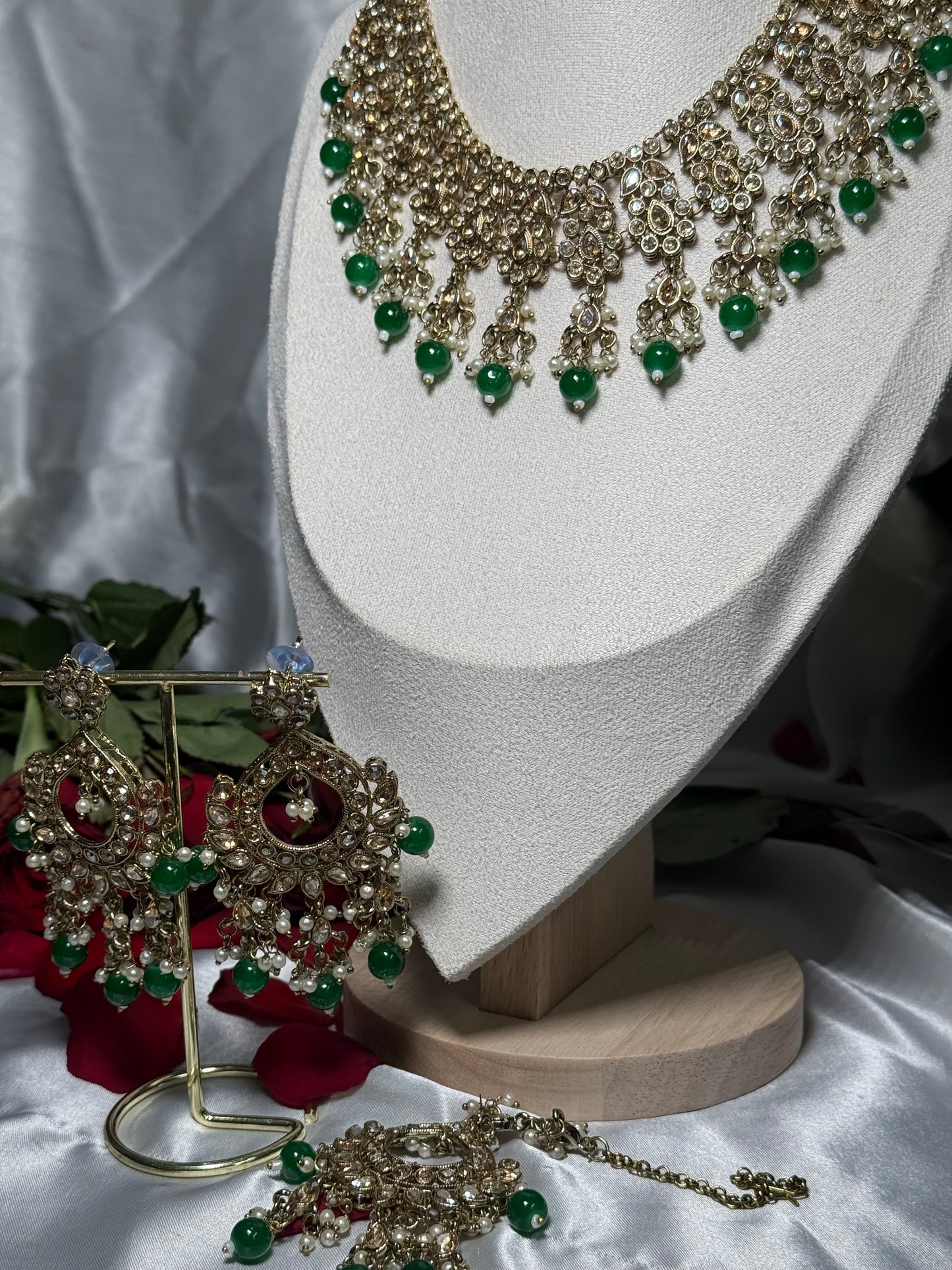 Meena - Necklace 4 colours available