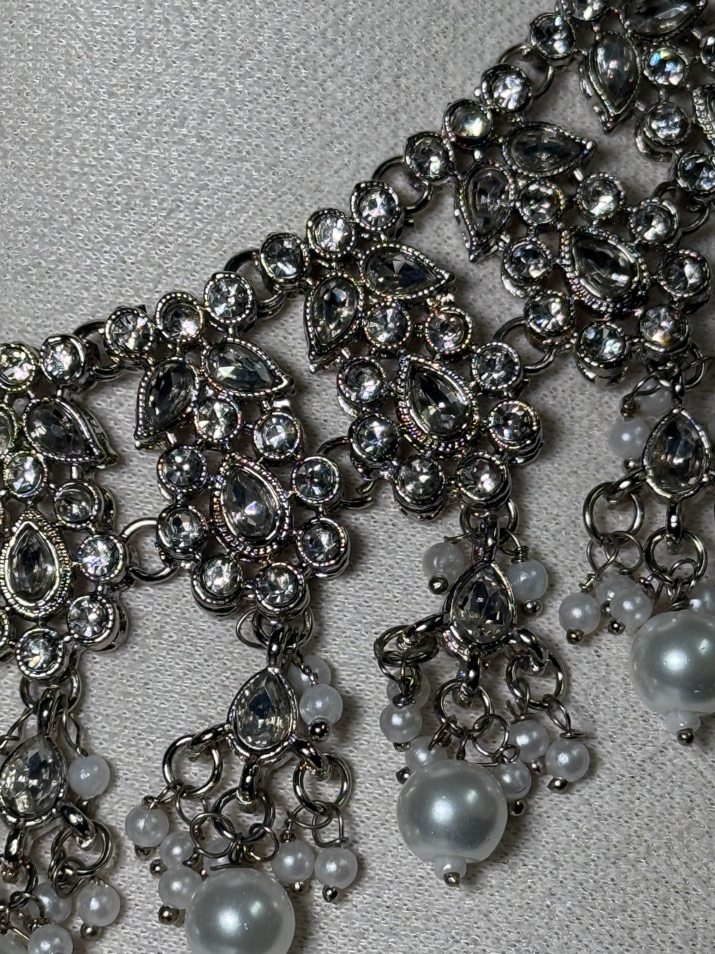 Meena - Necklace 4 colours available
