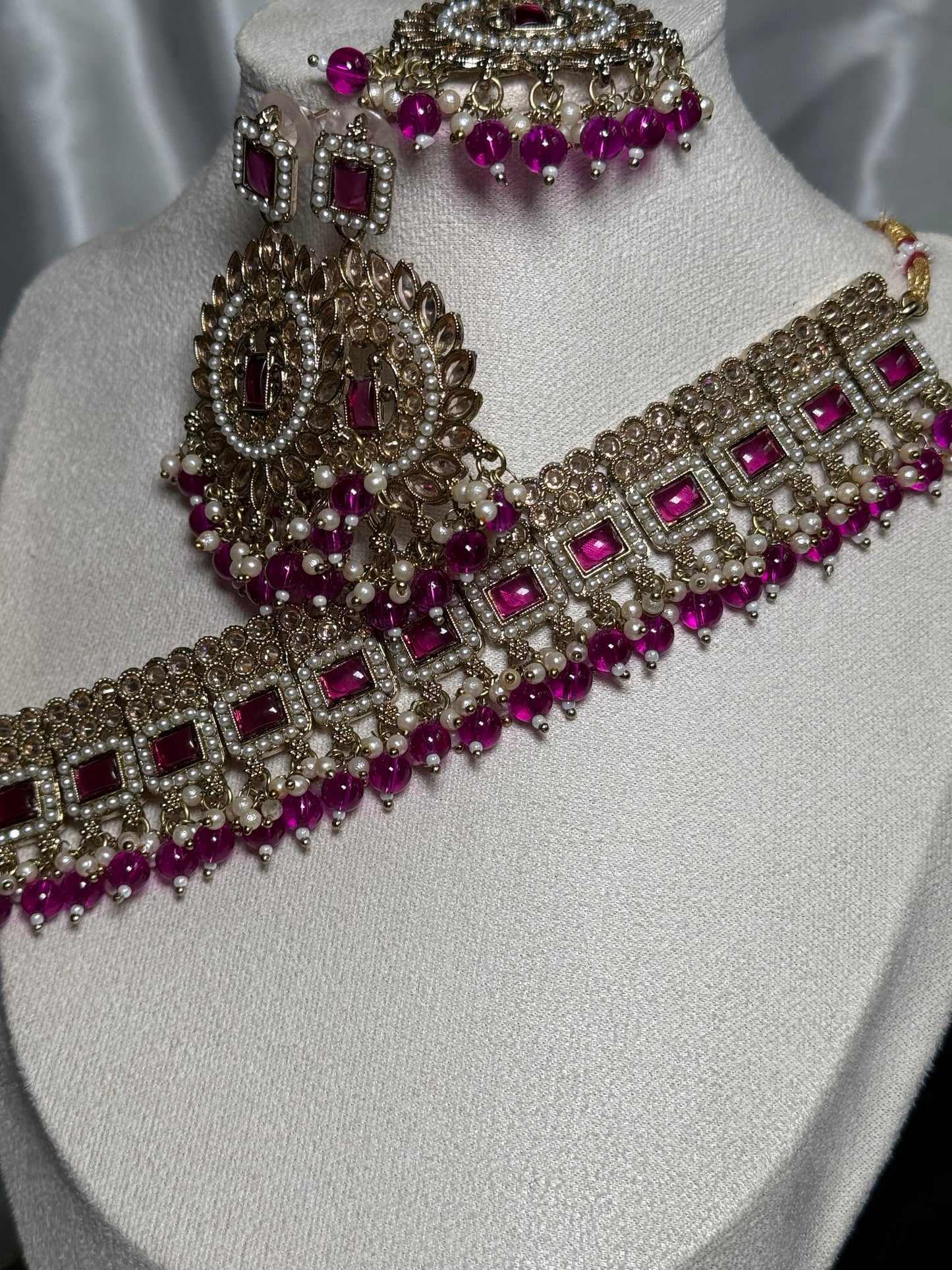 Anjali - Choker set