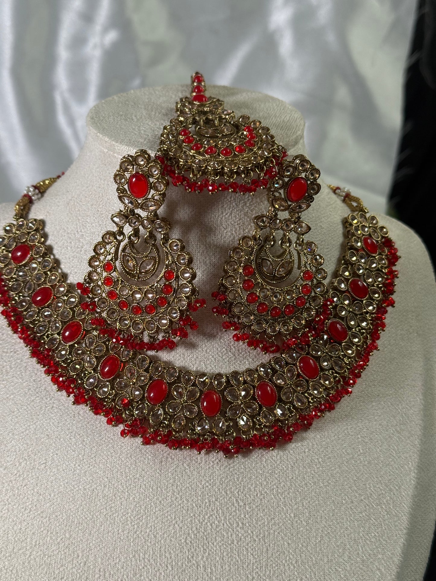 Preet - Necklace set 6 Colours available