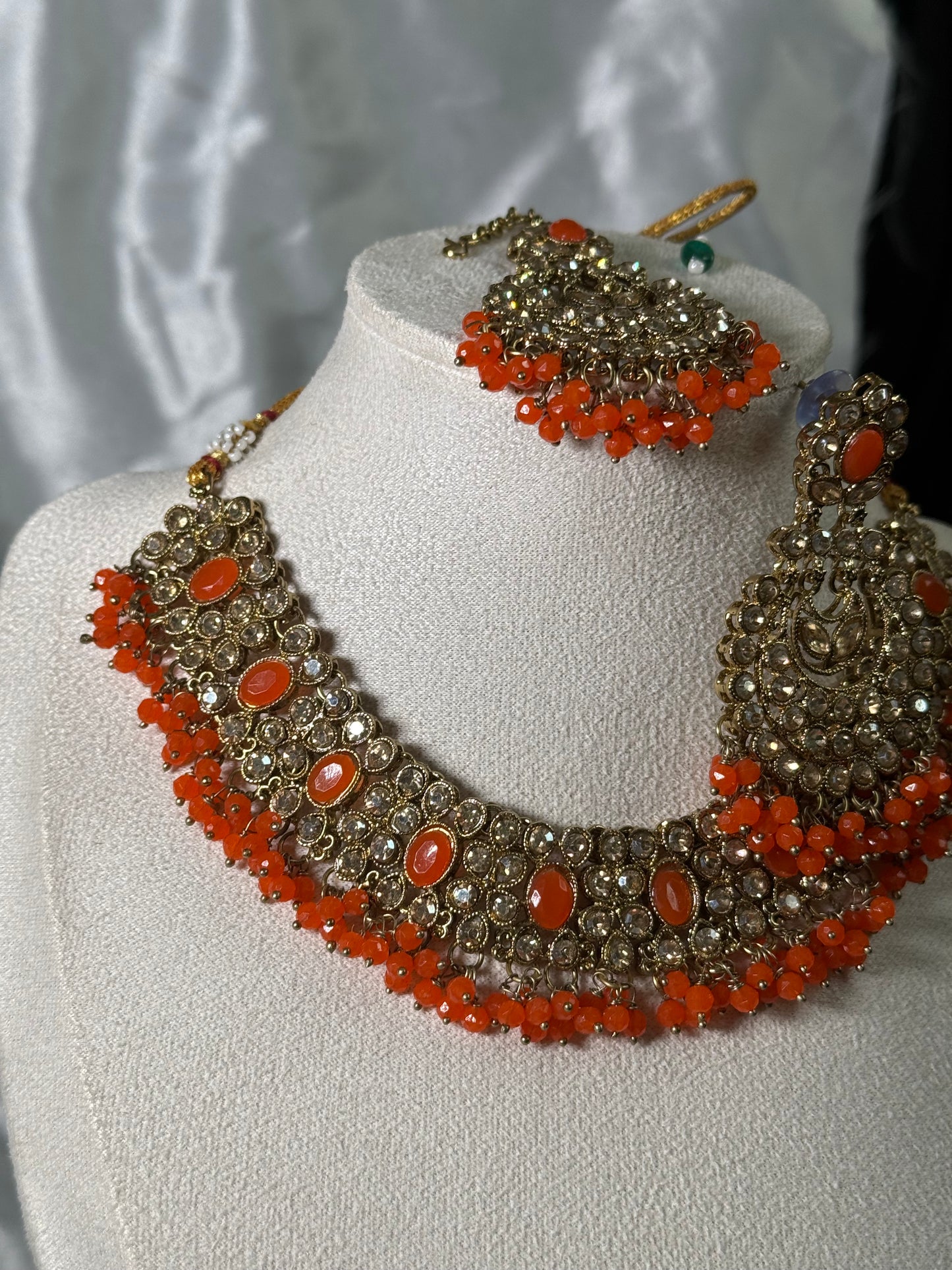 Preet - Necklace set 6 Colours available