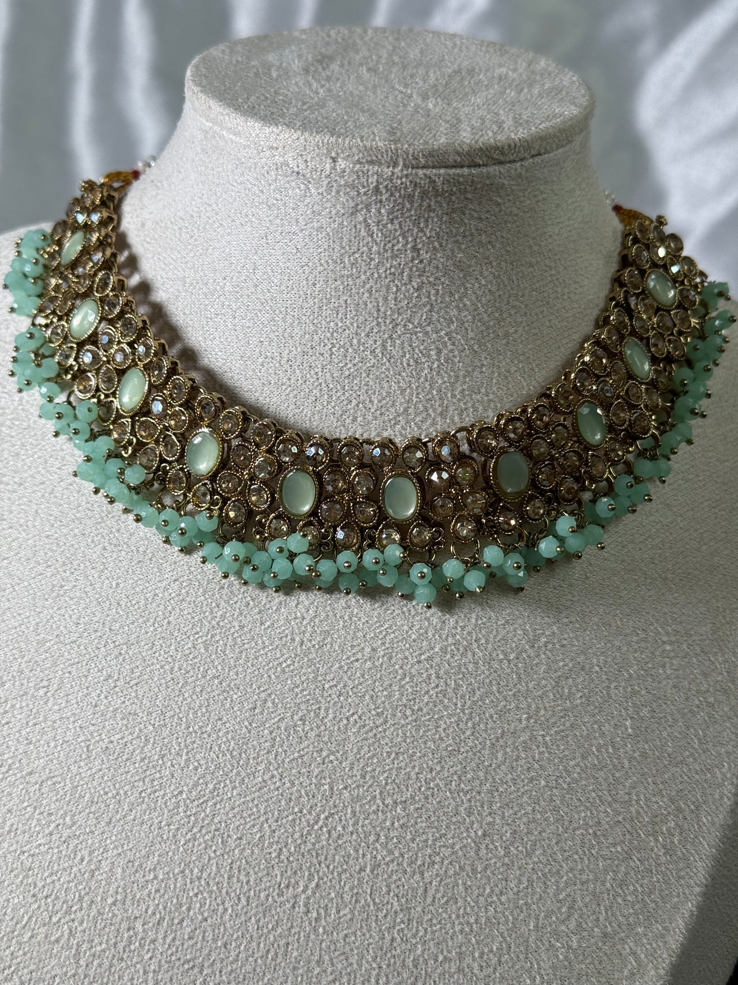 Preet - Necklace set 6 Colours available