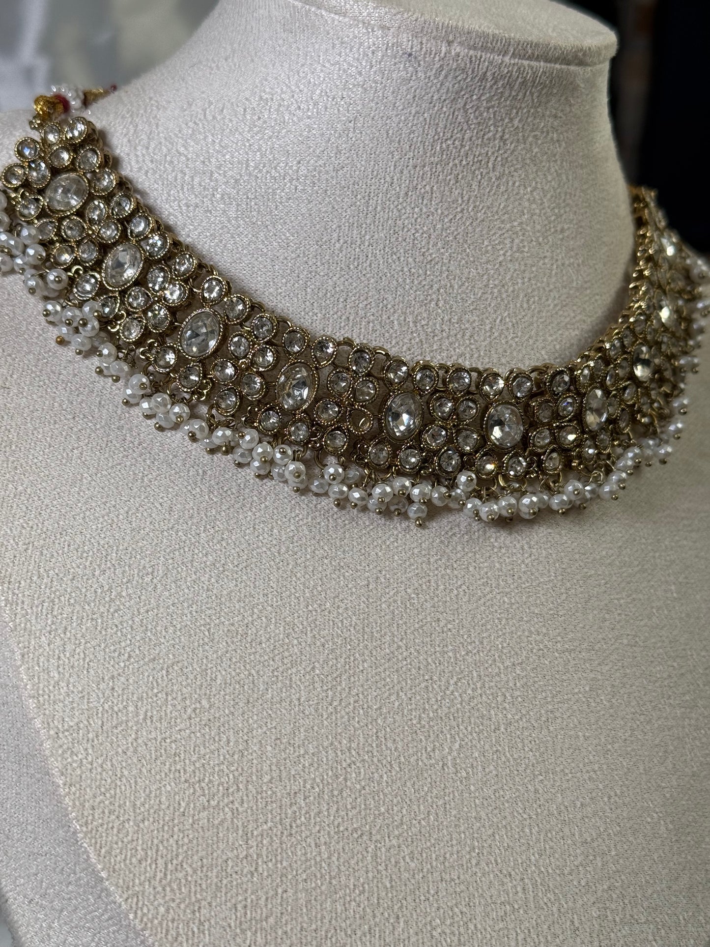 Preet - Necklace set 6 Colours available