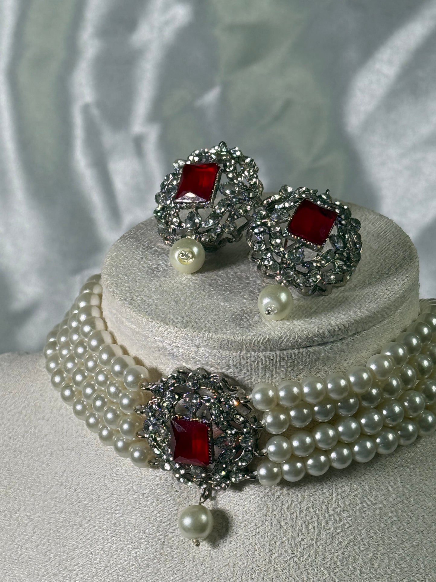 Maya - Choker set with studs 5 Colours available
