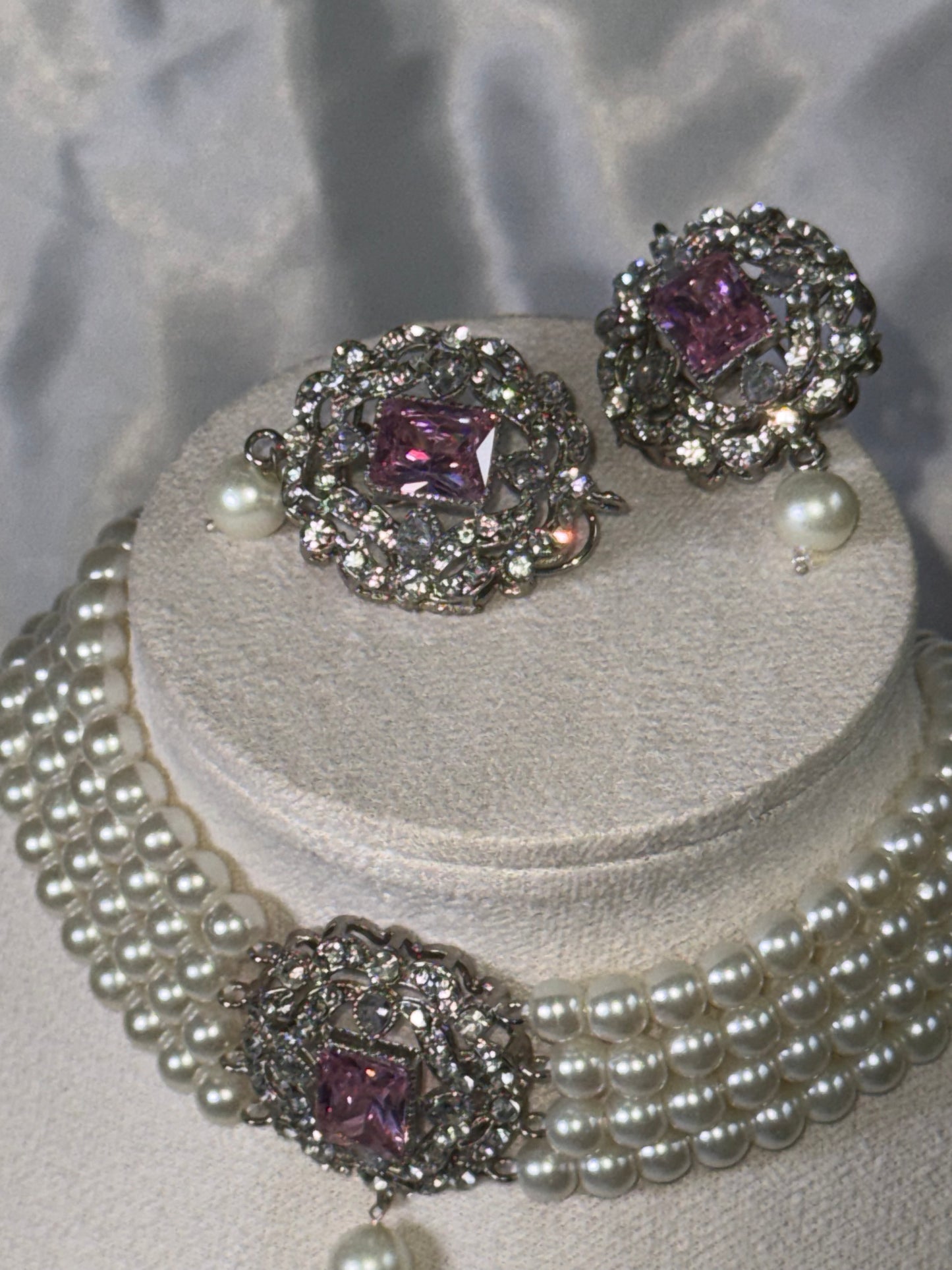 Maya - Choker set with studs 5 Colours available