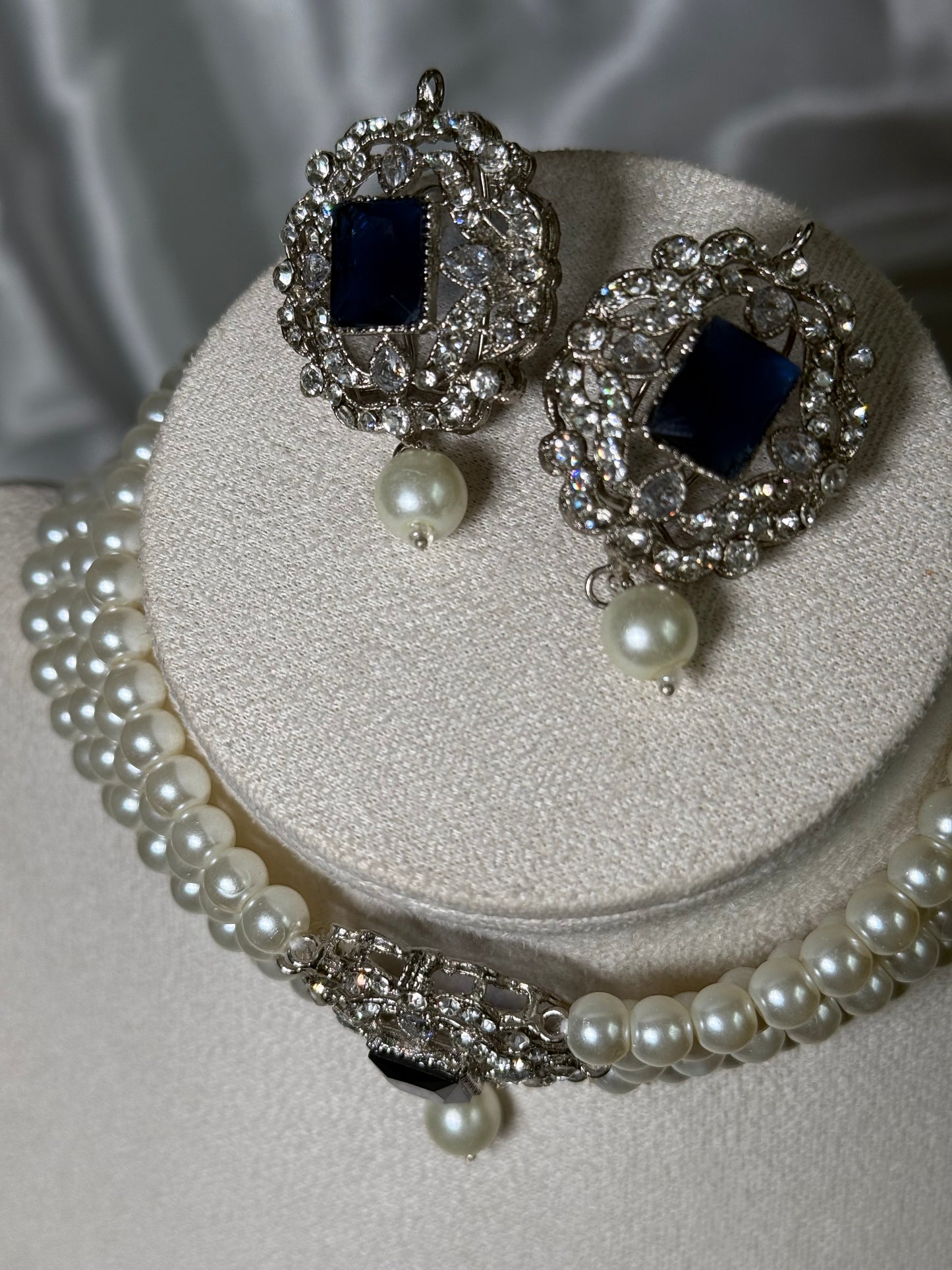 Maya - Choker set with studs 5 Colours available