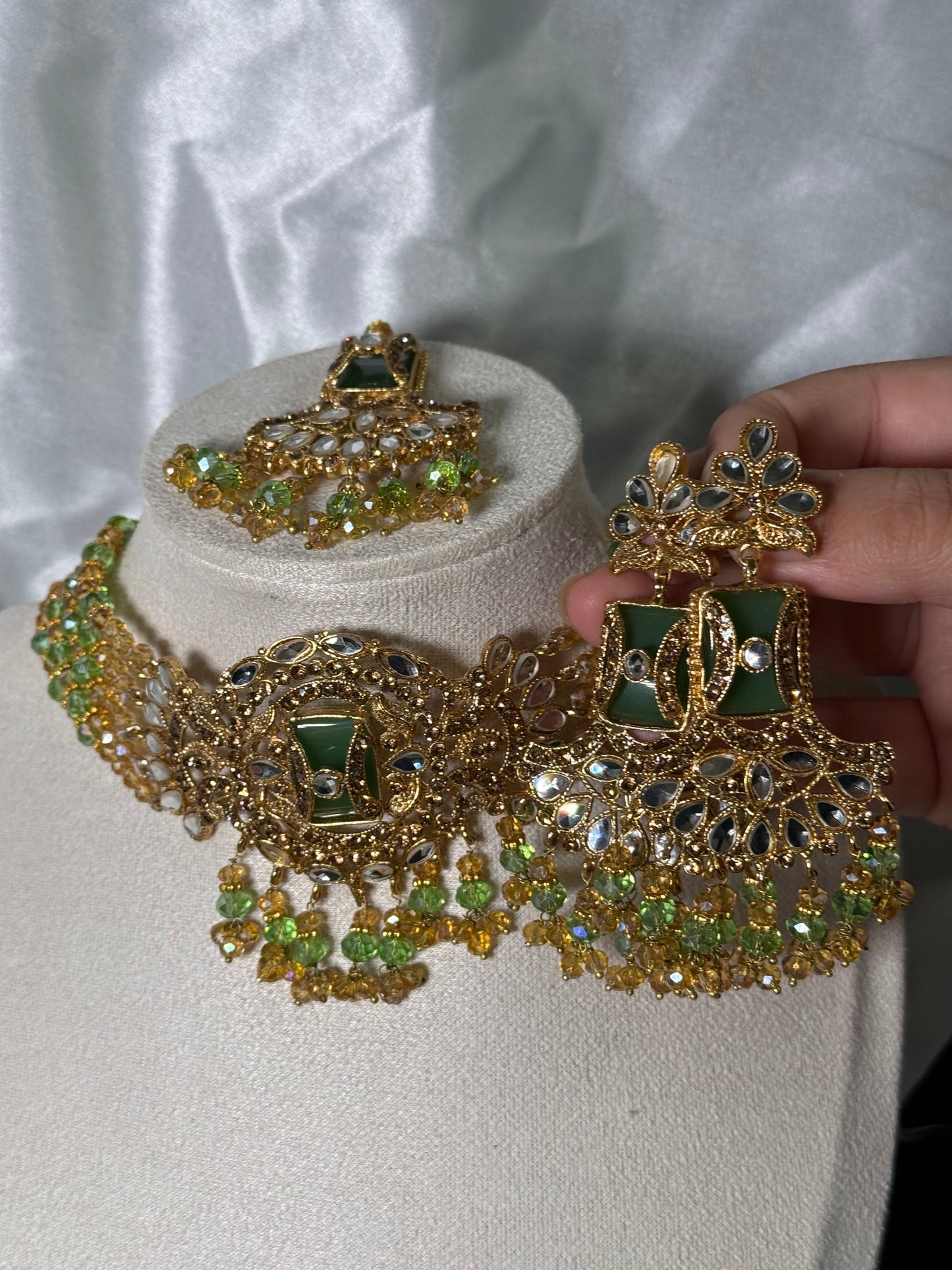 Sunaina - Choker set with earrings and tikka 2 Colours available