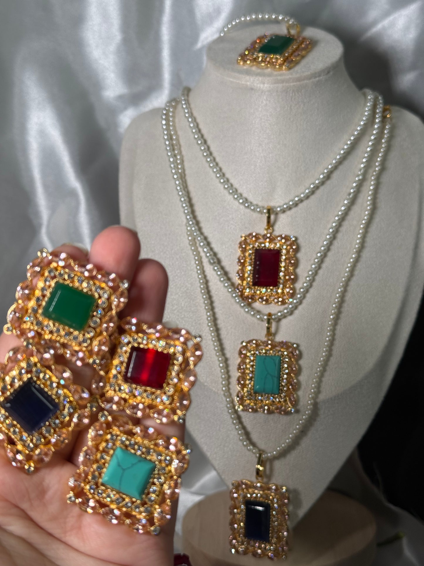 Reham - Locket set 4 Colours available