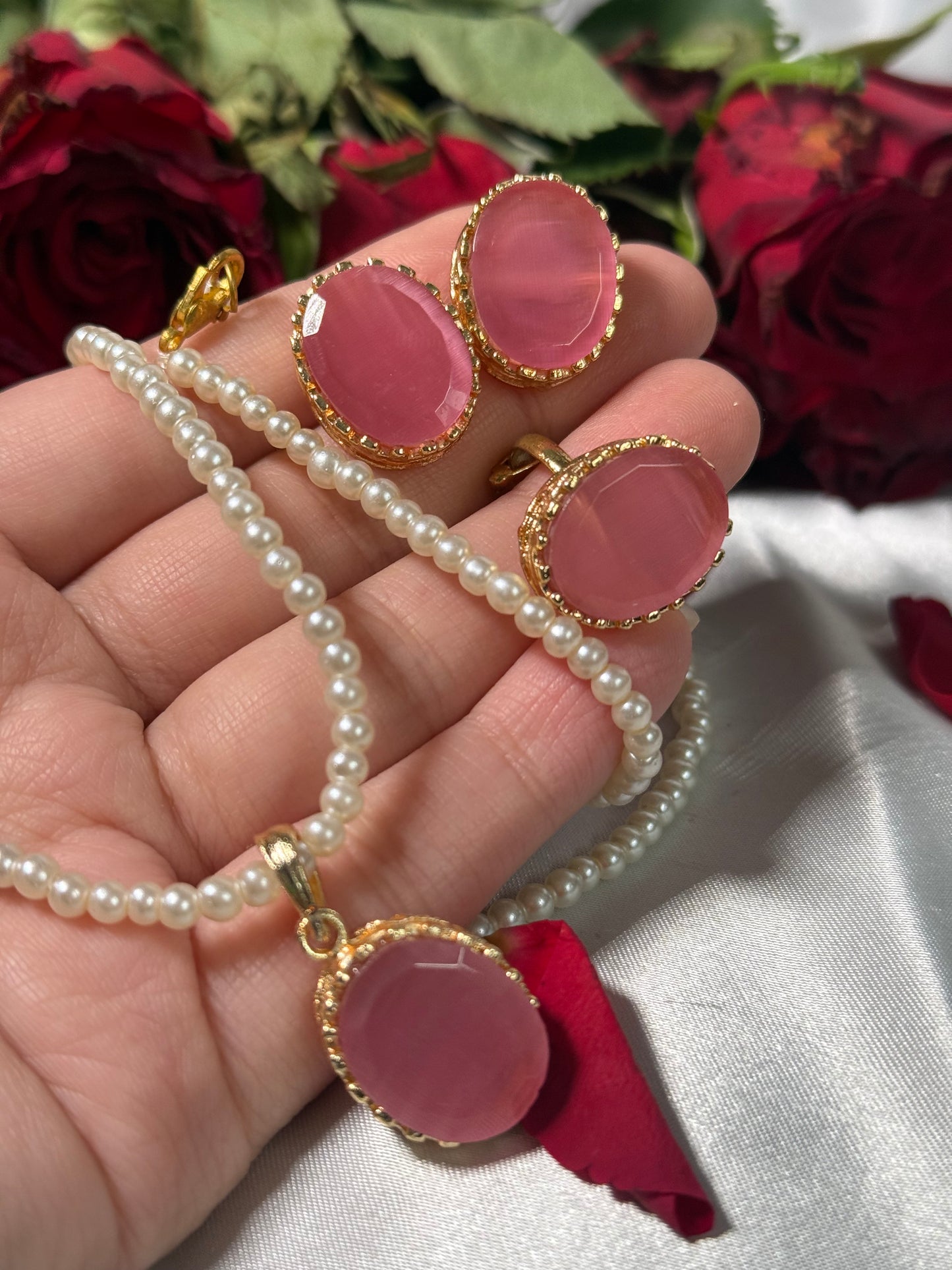 Aditi - Locket set