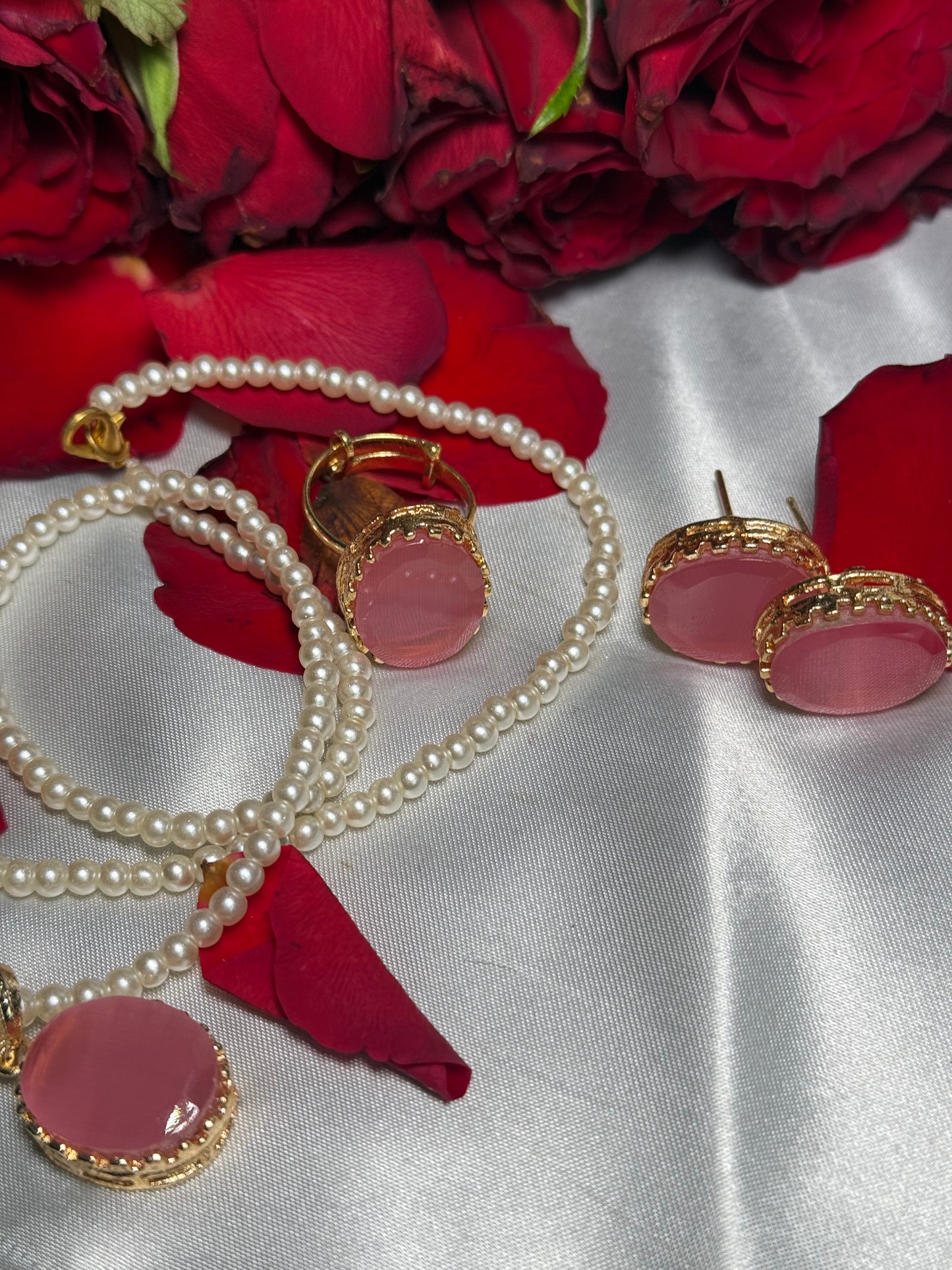 Aditi - Locket set