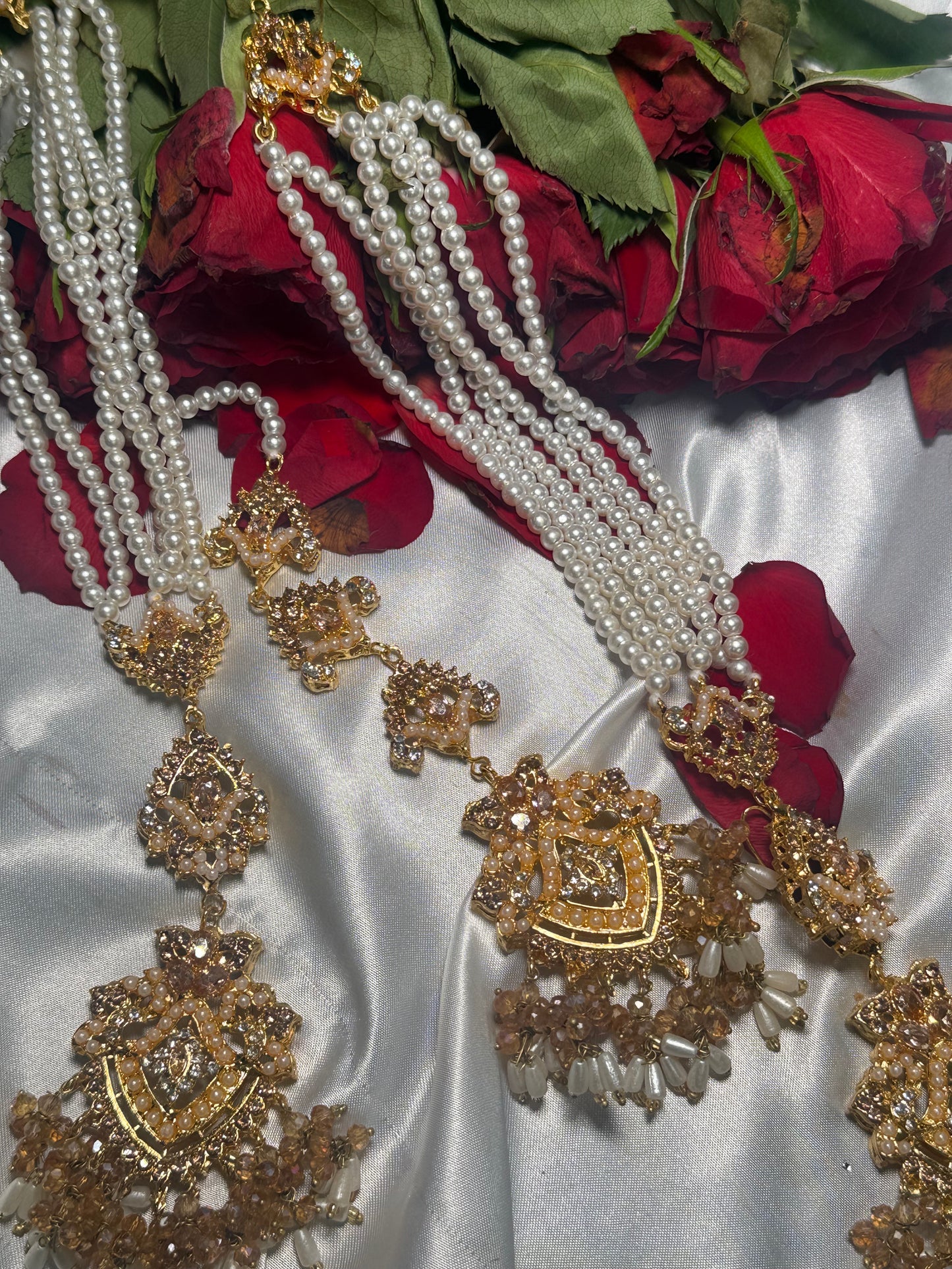 Aneela - Sahara earrings tikka